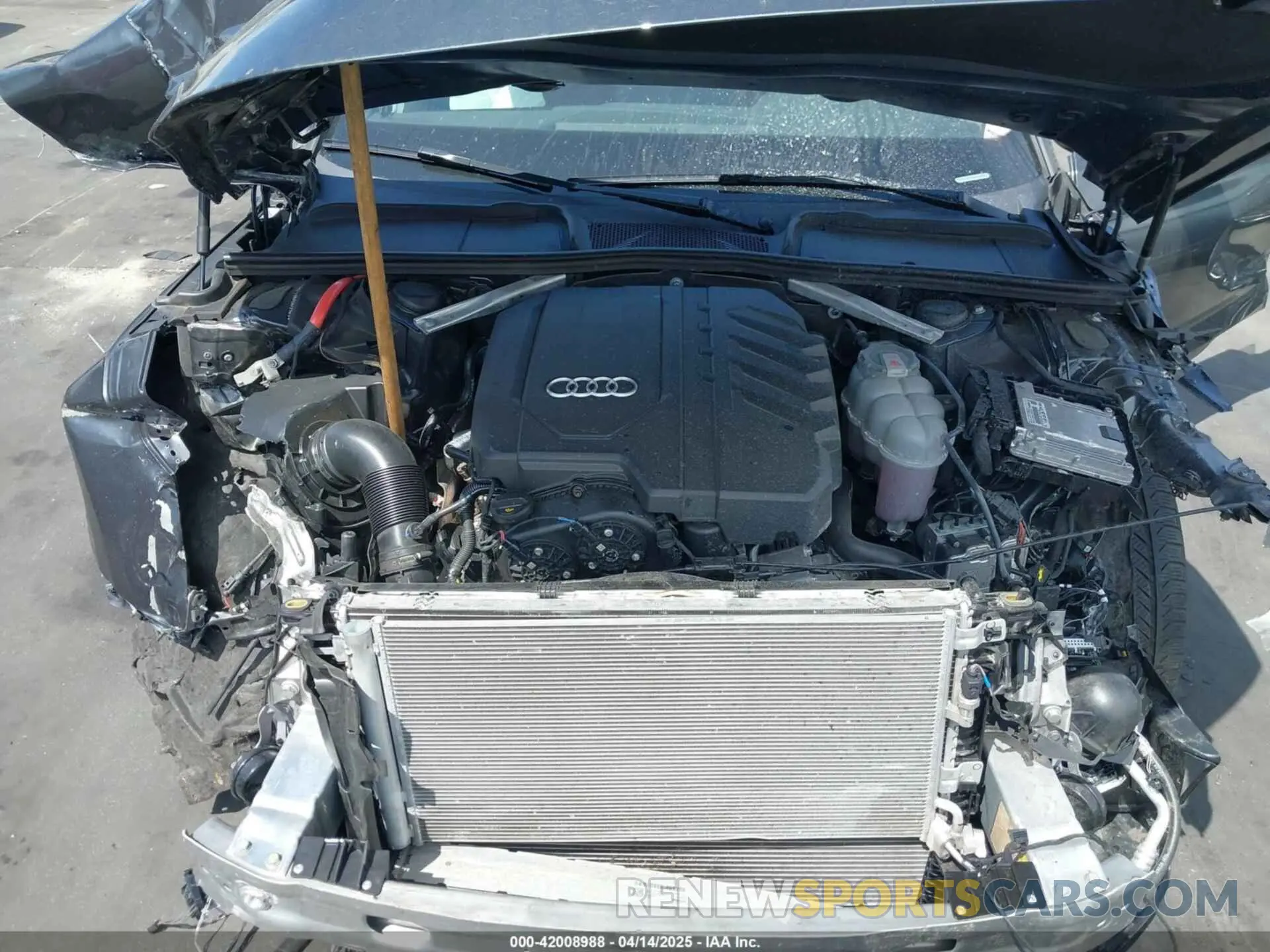10 fotografías del automóvil dañado WAUABCF59NA009989 AUDI A5 SPORTBACK 2022