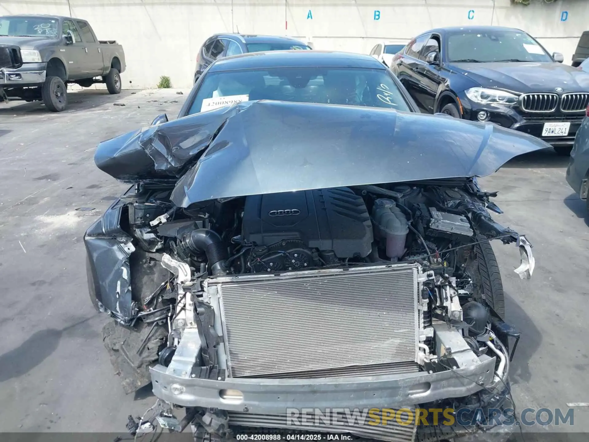 13 fotografías del automóvil dañado WAUABCF59NA009989 AUDI A5 SPORTBACK 2022
