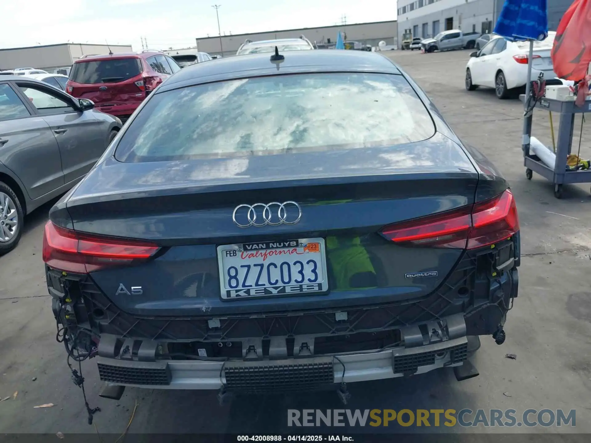 17 fotografías del automóvil dañado WAUABCF59NA009989 AUDI A5 SPORTBACK 2022