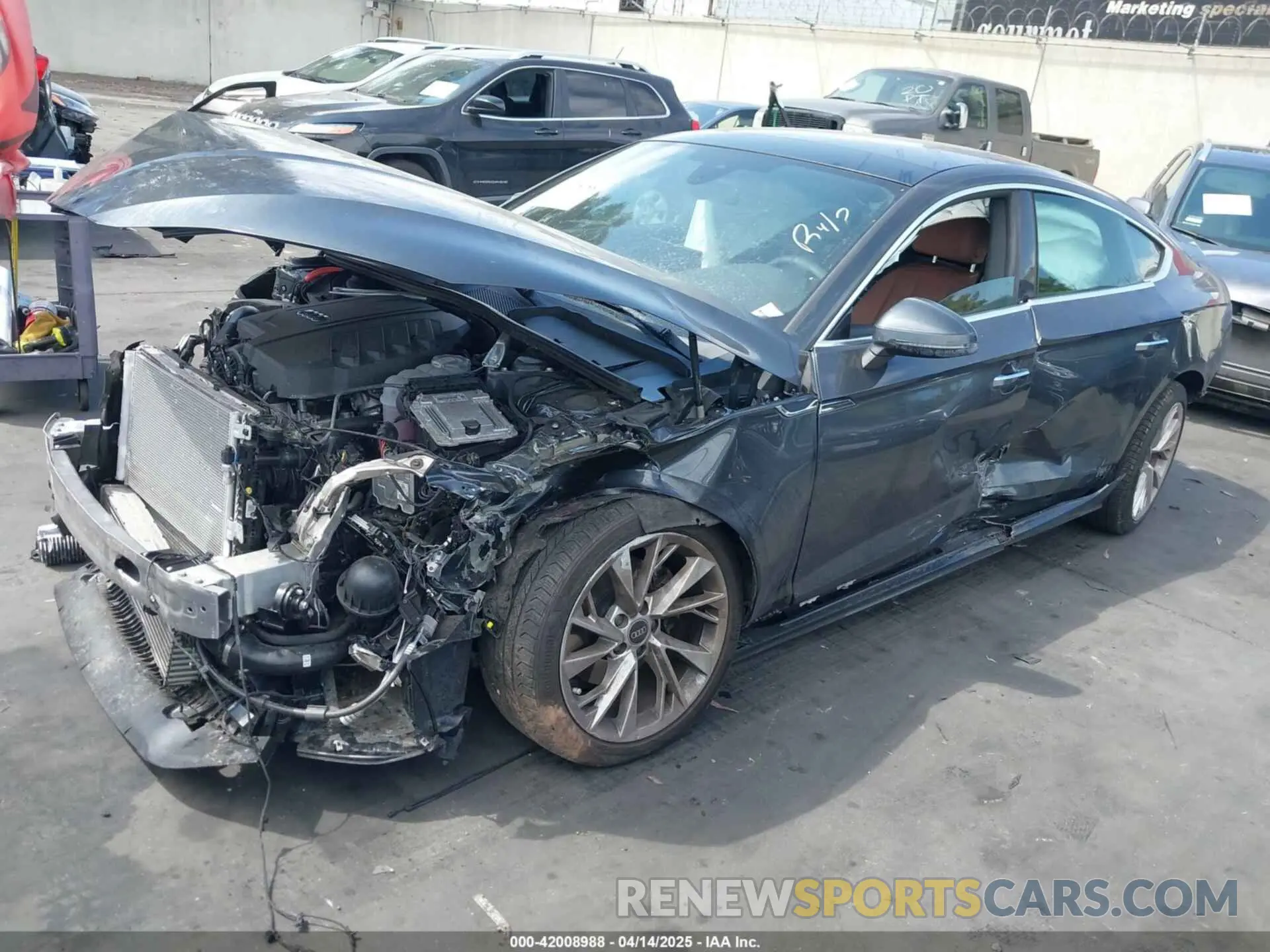 2 fotografías del automóvil dañado WAUABCF59NA009989 AUDI A5 SPORTBACK 2022