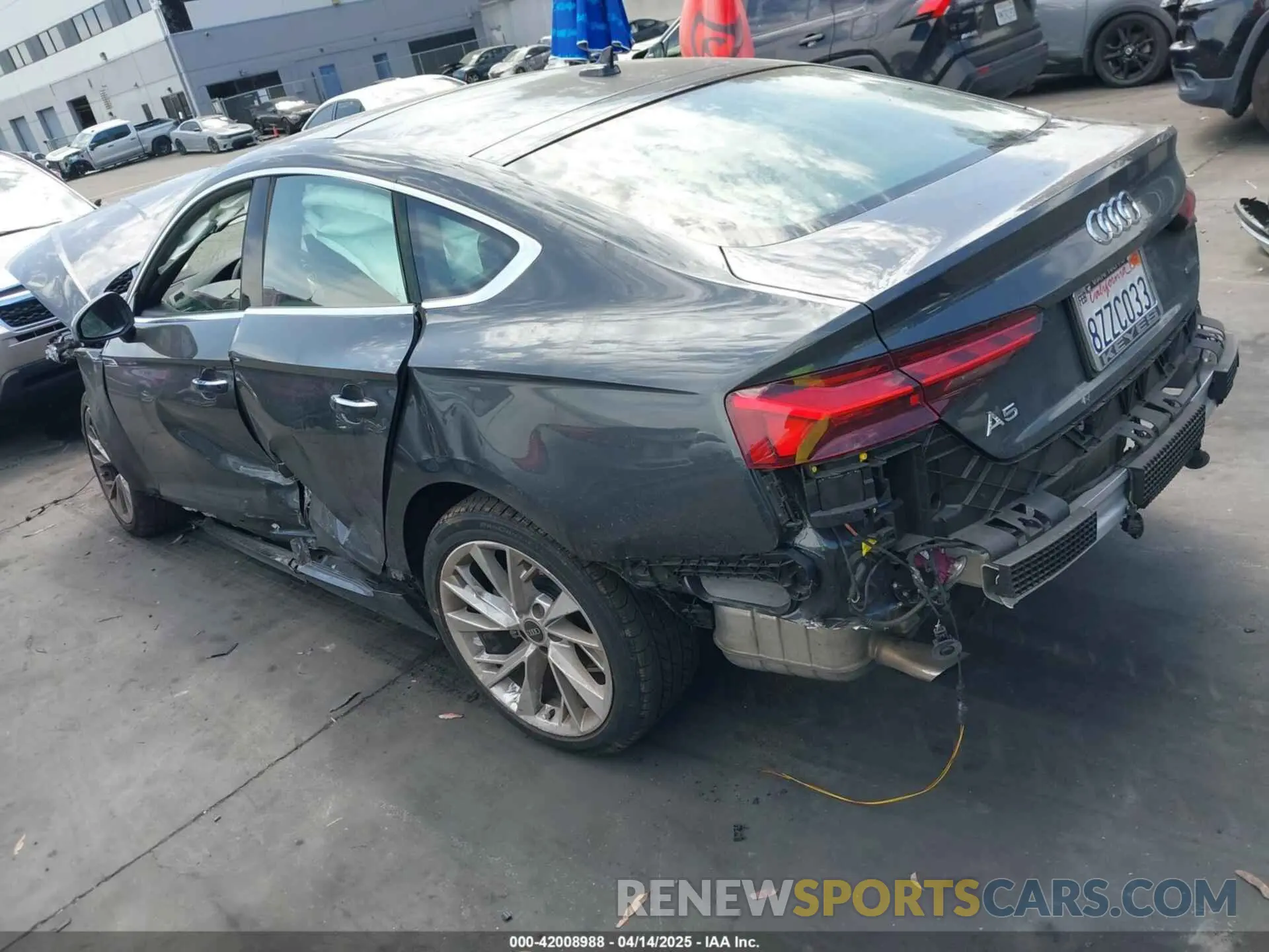 3 fotografías del automóvil dañado WAUABCF59NA009989 AUDI A5 SPORTBACK 2022