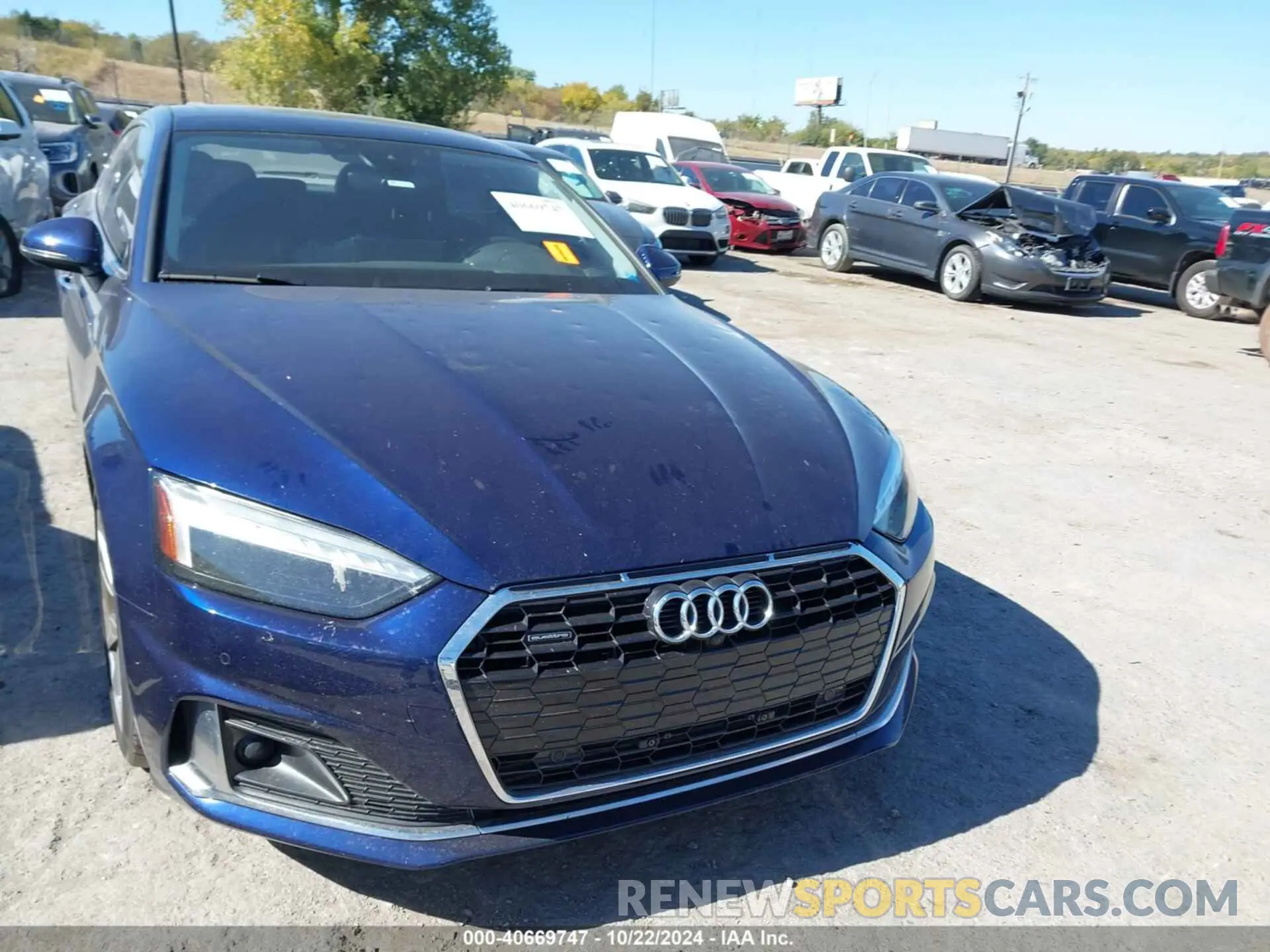 12 fotografías del automóvil dañado WAUCBCF55NA032596 AUDI A5 SPORTBACK 2022