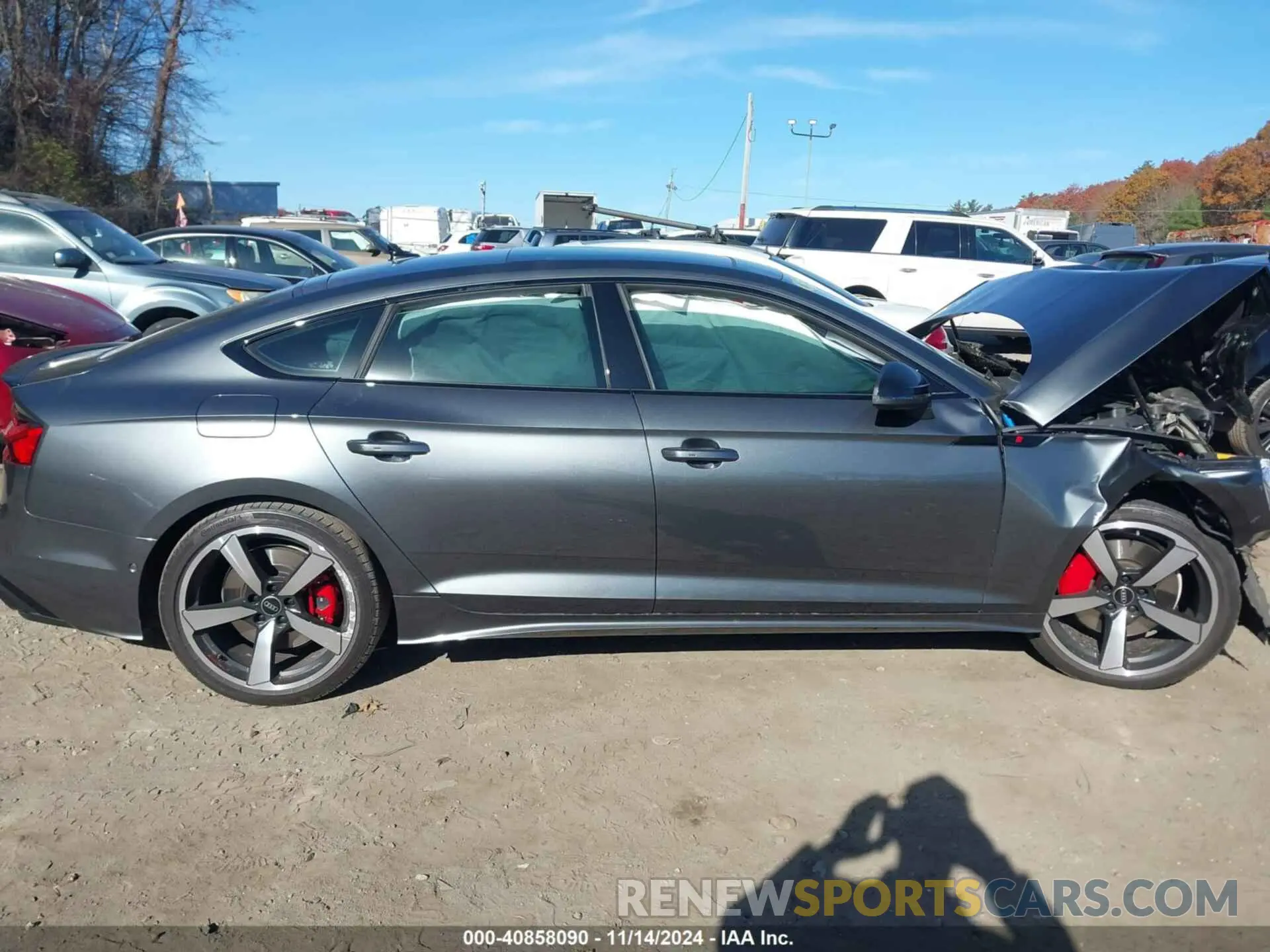 13 fotografías del automóvil dañado WAUEACF55NA019388 AUDI A5 SPORTBACK 2022