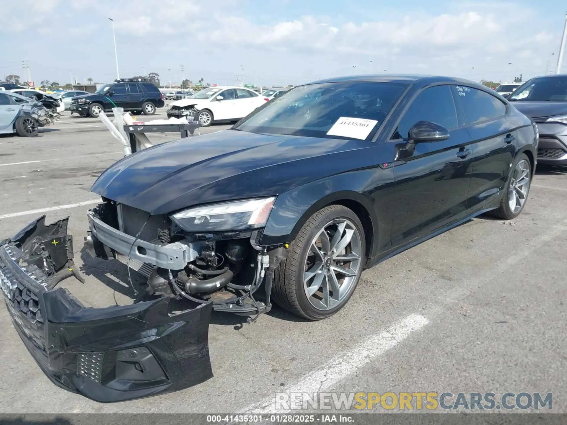 2 fotografías del automóvil dañado WAUFACF55NA015278 AUDI A5 SPORTBACK 2022