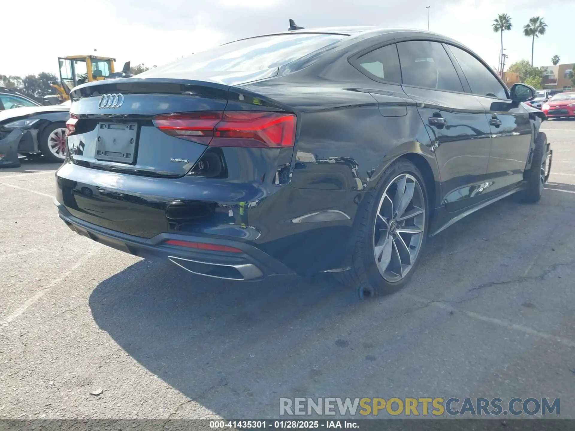 4 fotografías del automóvil dañado WAUFACF55NA015278 AUDI A5 SPORTBACK 2022