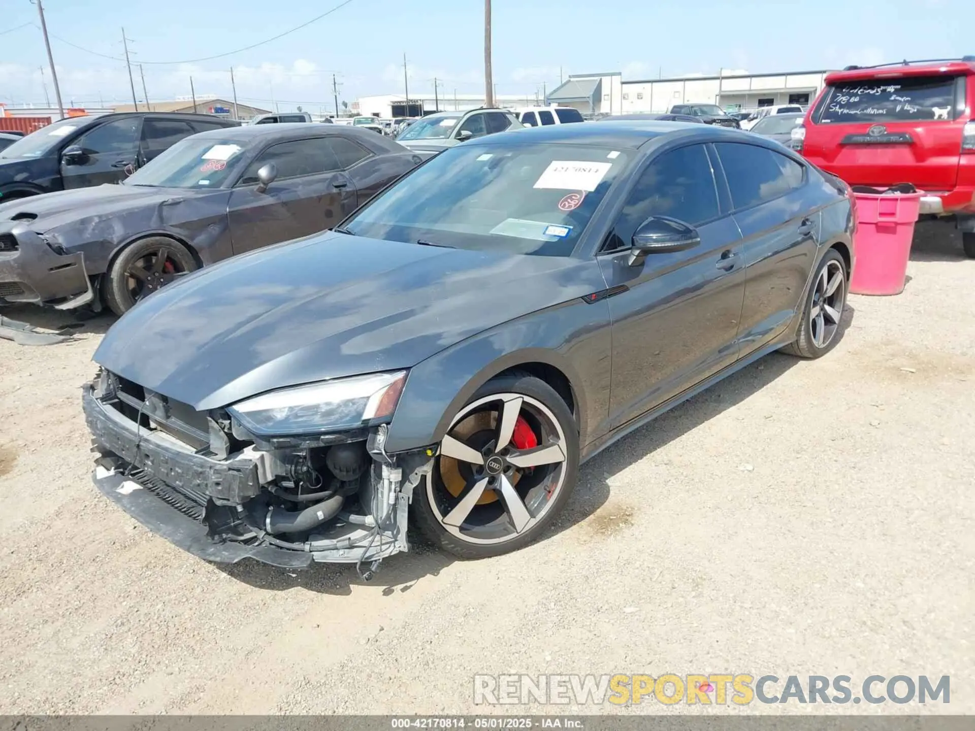 2 fotografías del automóvil dañado WAUFACF56NA017217 AUDI A5 SPORTBACK 2022