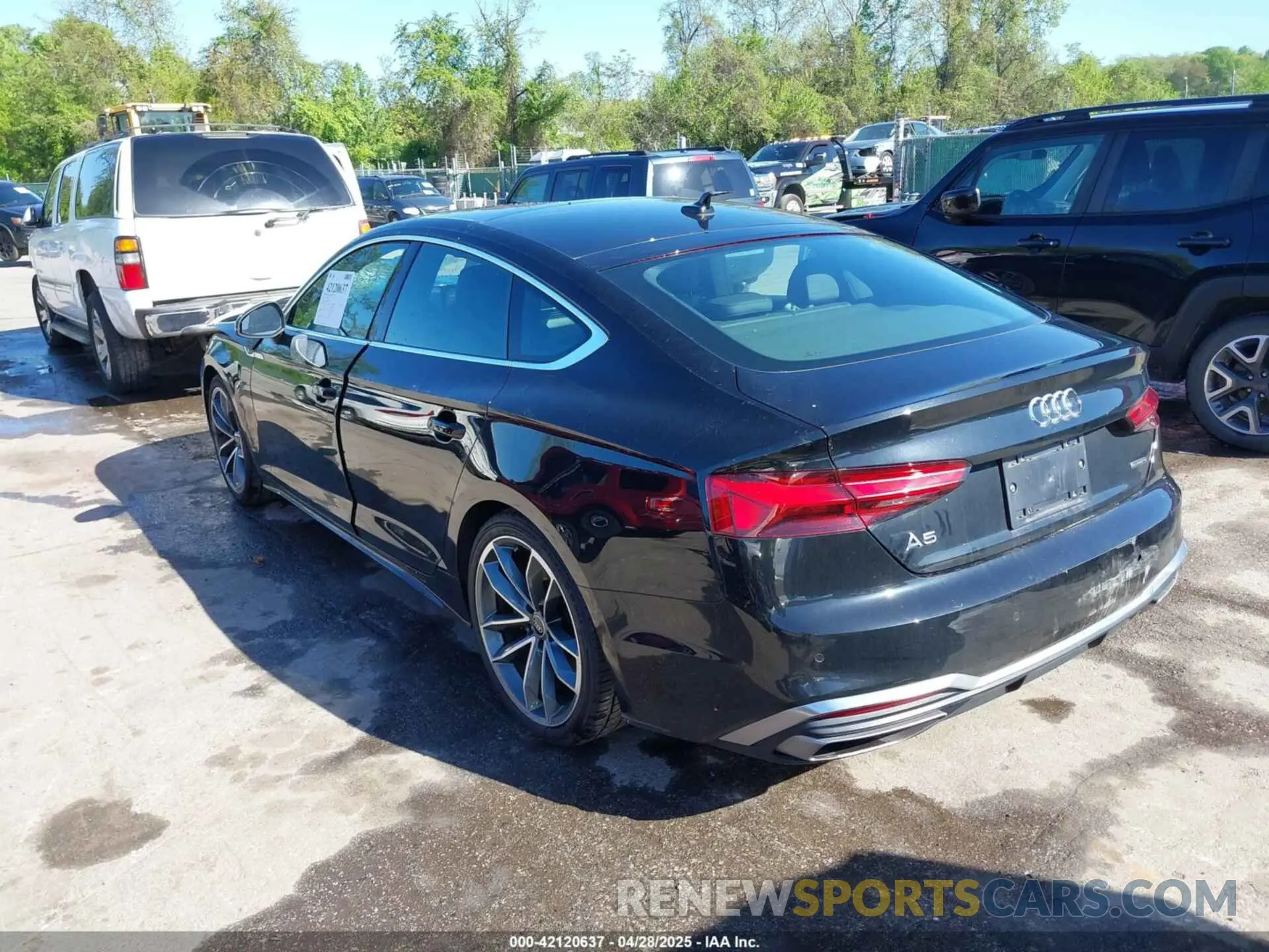 3 fotografías del automóvil dañado WAUFACF5XNA015812 AUDI A5 SPORTBACK 2022
