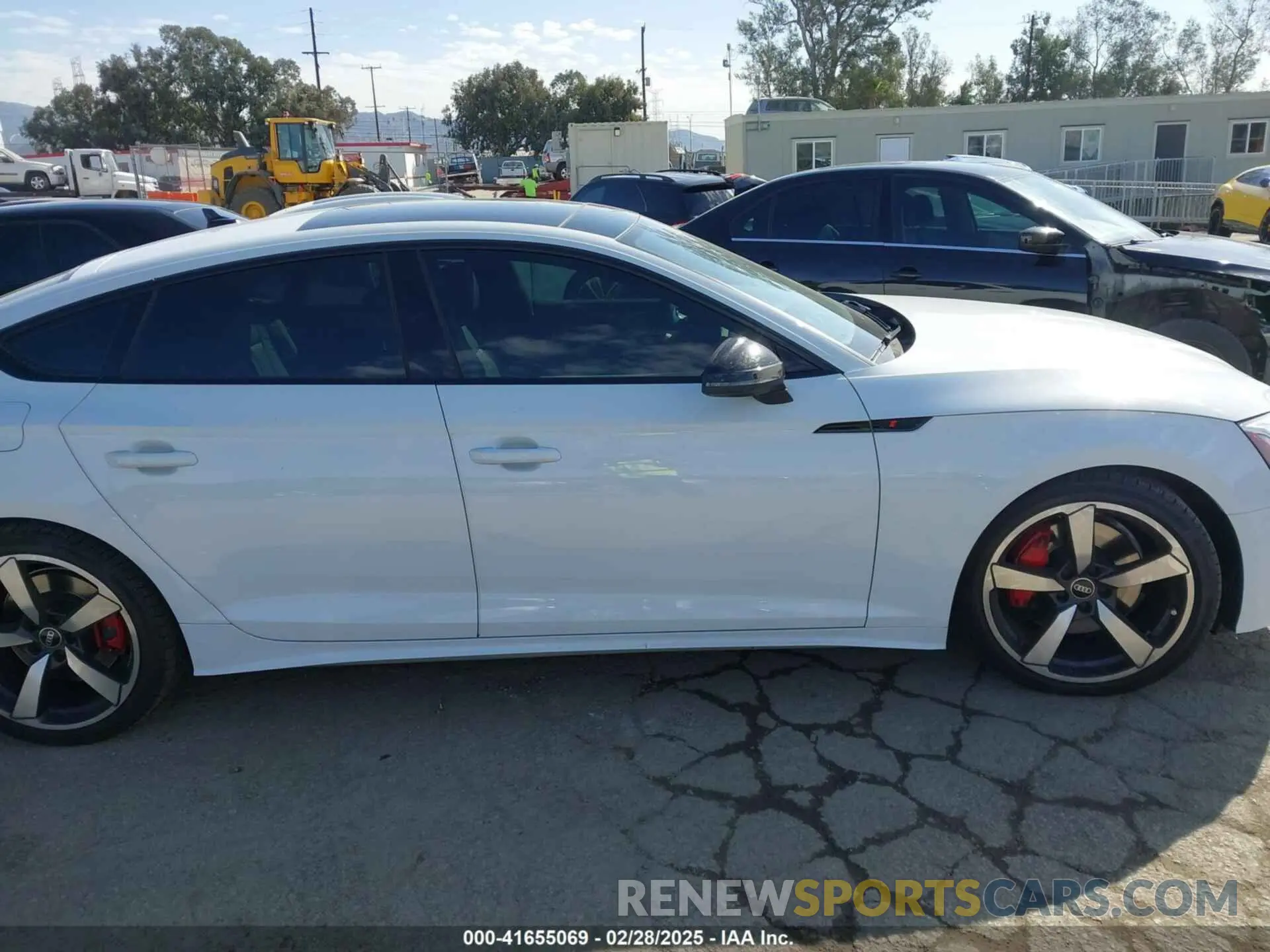 14 fotografías del automóvil dañado WAUFACF5XNA023313 AUDI A5 SPORTBACK 2022