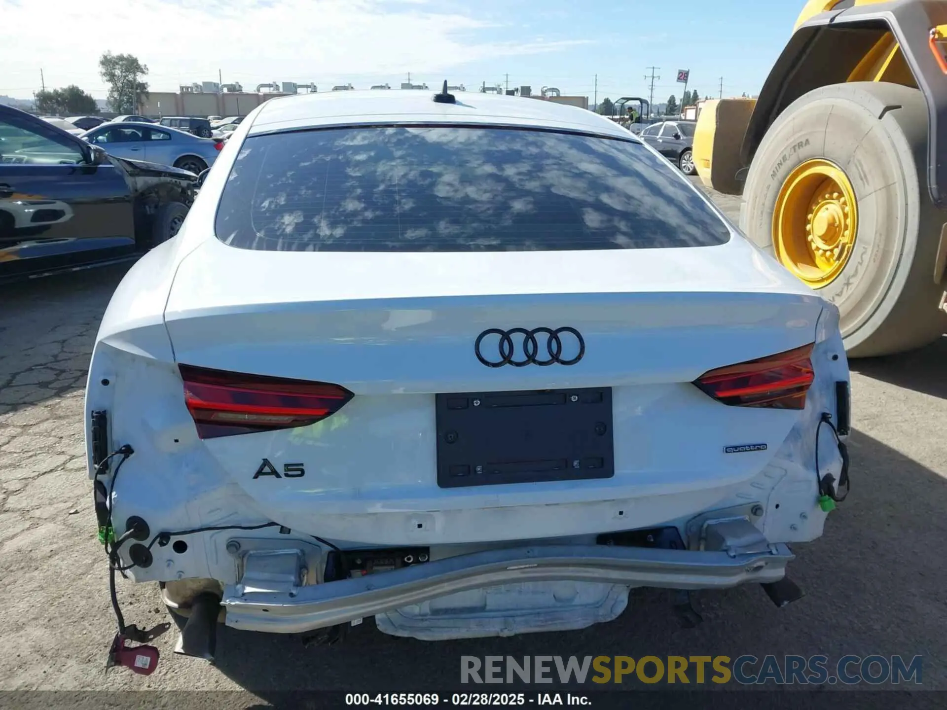 17 fotografías del automóvil dañado WAUFACF5XNA023313 AUDI A5 SPORTBACK 2022