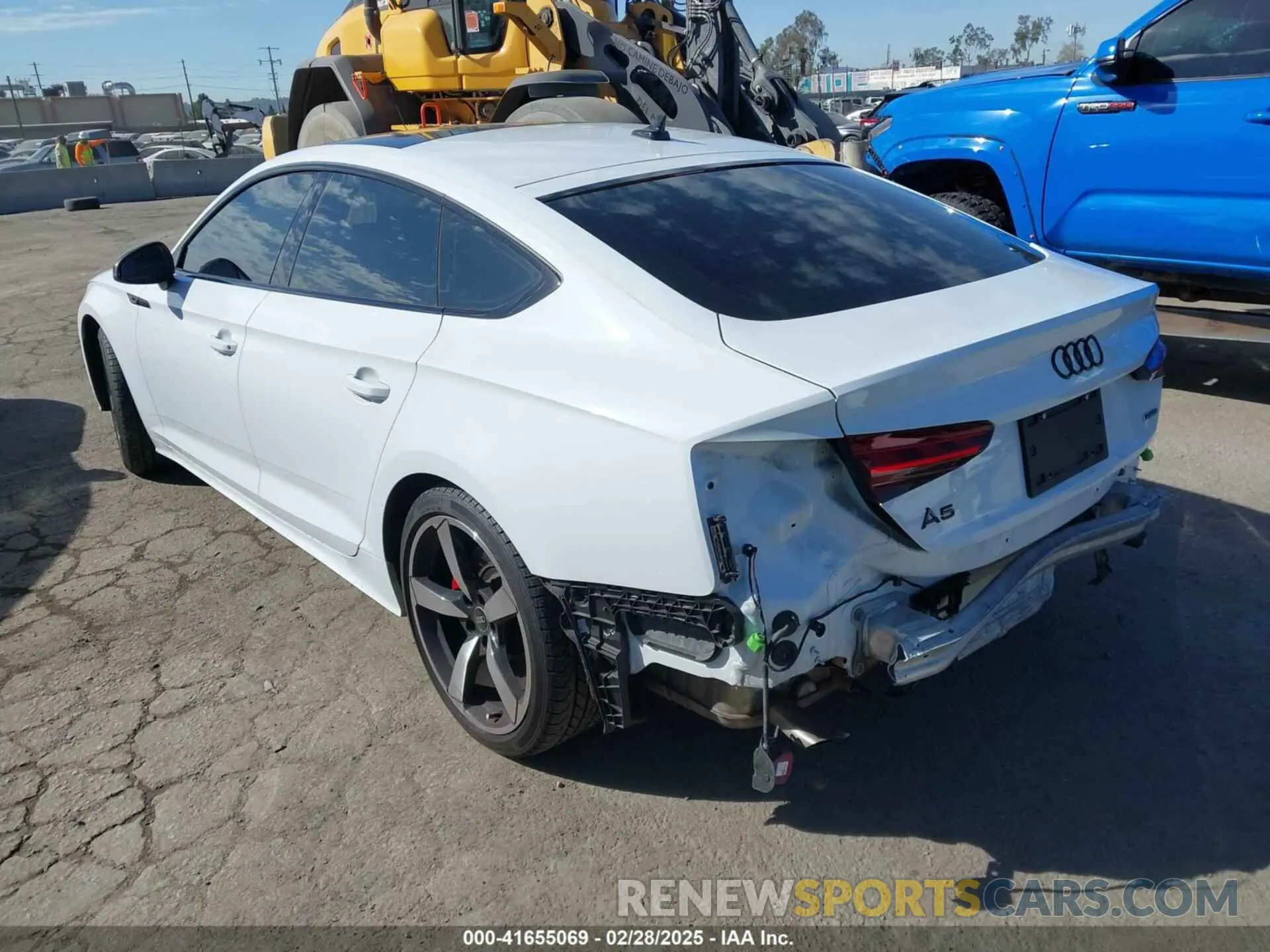 3 fotografías del automóvil dañado WAUFACF5XNA023313 AUDI A5 SPORTBACK 2022