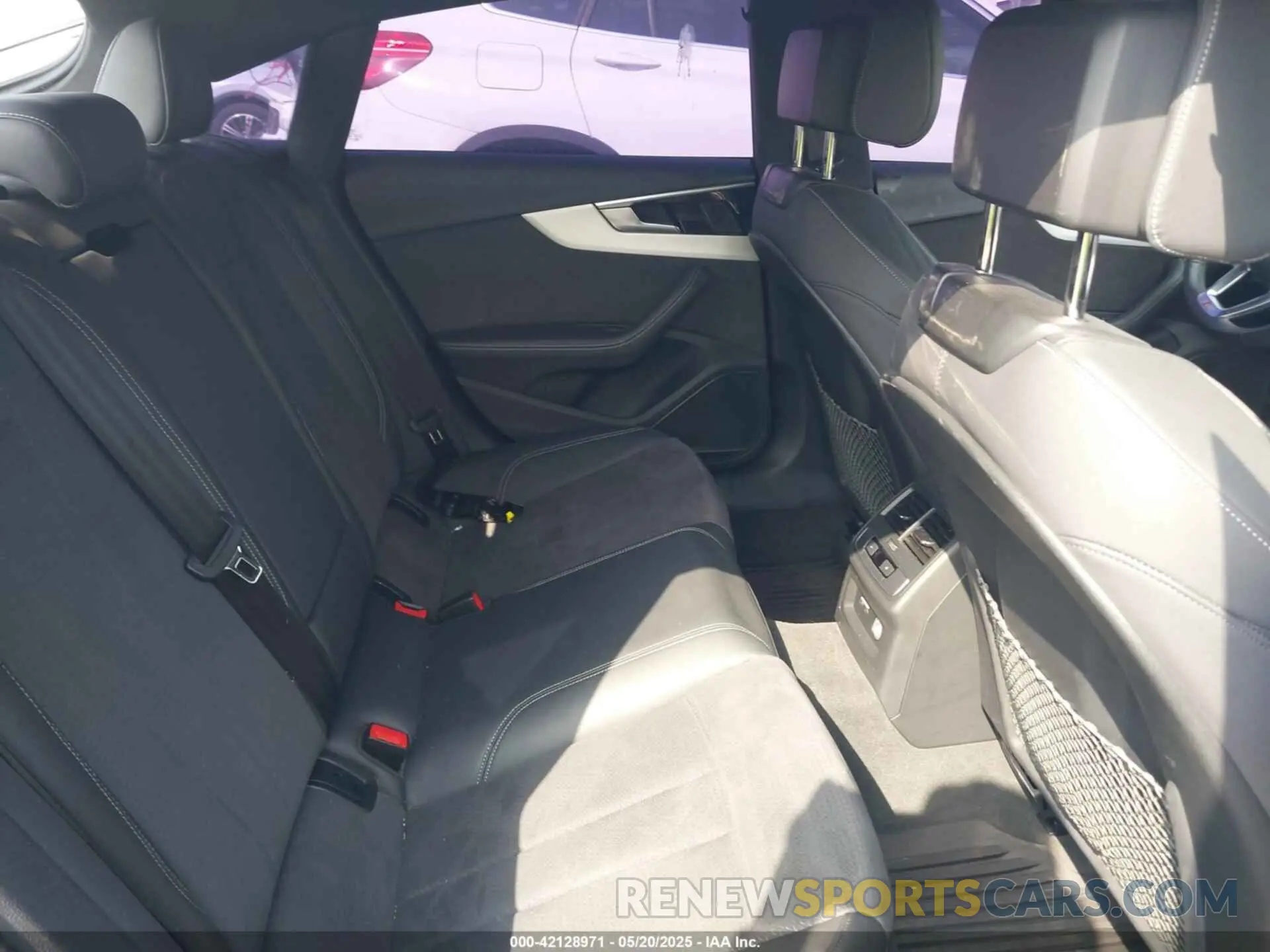 8 fotografías del automóvil dañado WAUFACF50PA022853 AUDI A5 SPORTBACK 2023