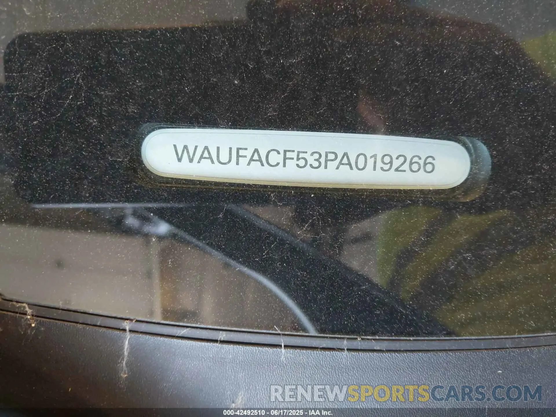 9 fotografías del automóvil dañado WAUFACF53PA019266 AUDI A5 SPORTBACK 2023