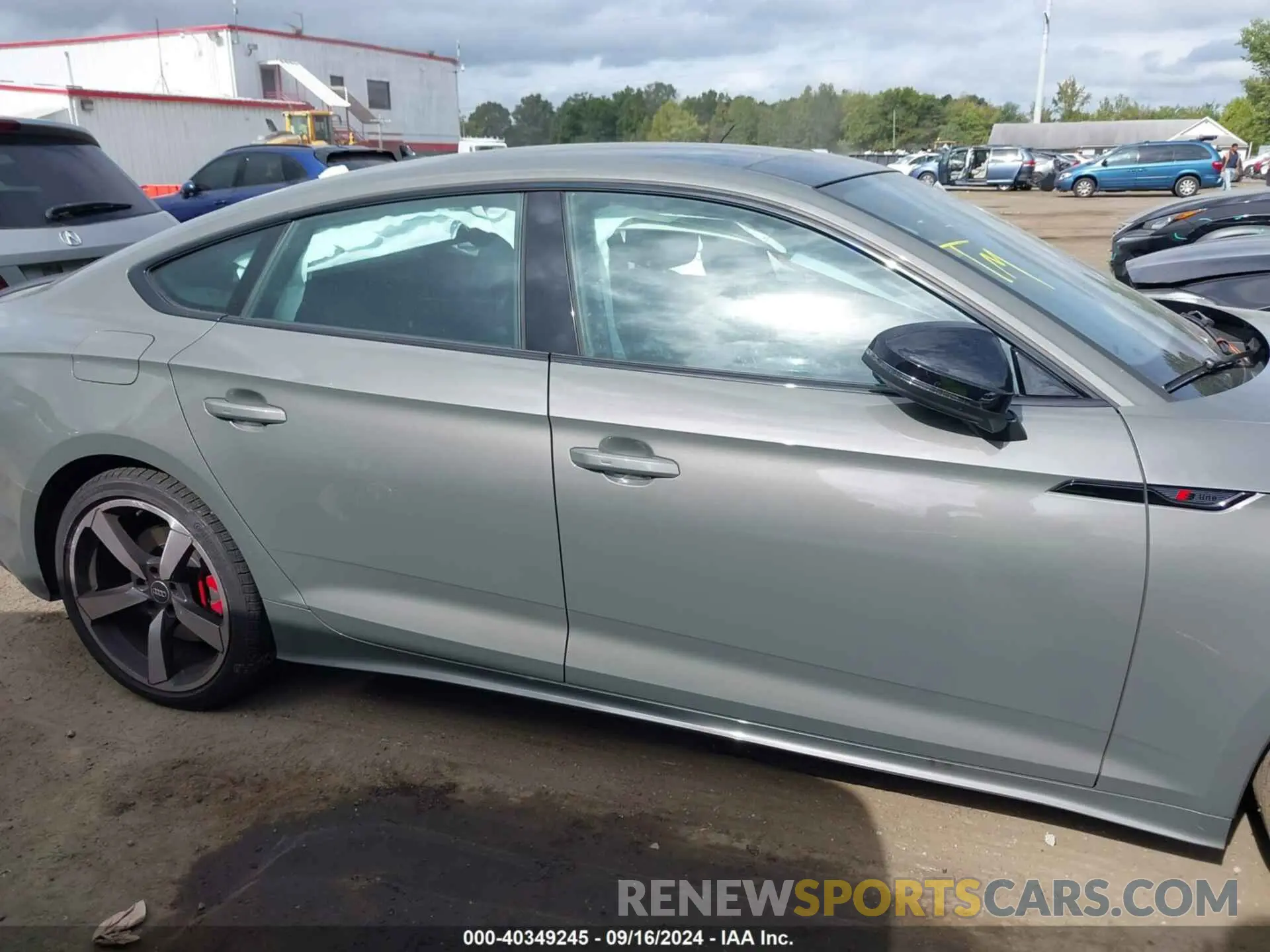 13 fotografías del automóvil dañado WAUFACF55PA062670 AUDI A5 SPORTBACK 2023