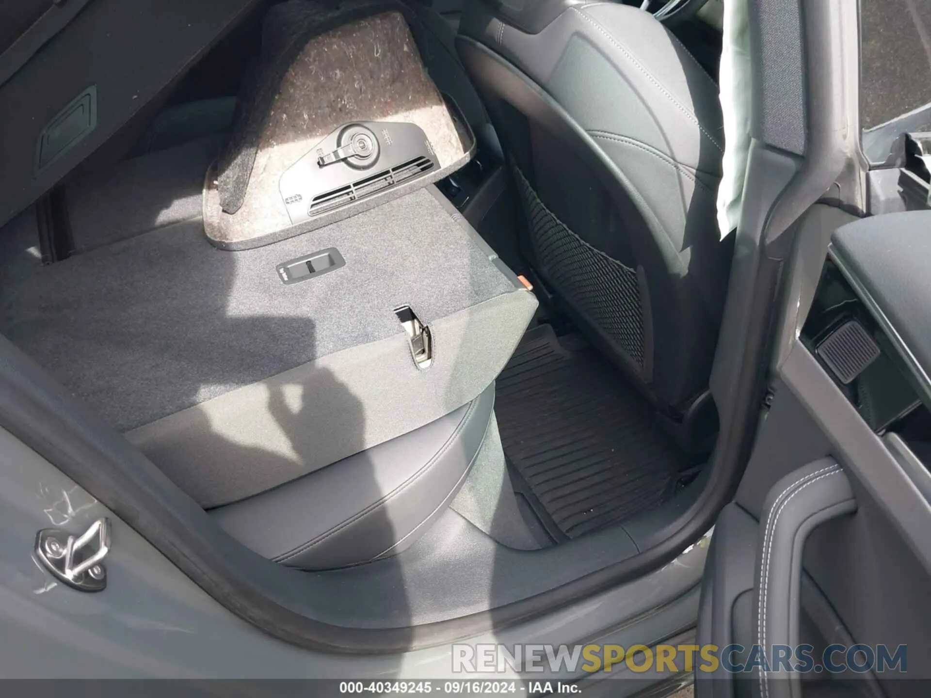 8 fotografías del automóvil dañado WAUFACF55PA062670 AUDI A5 SPORTBACK 2023