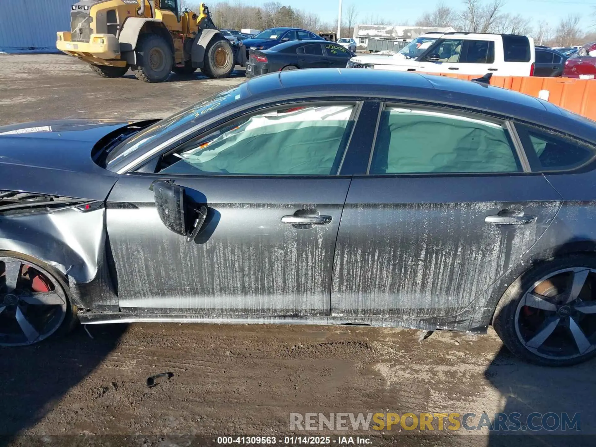 14 fotografías del automóvil dañado WAUFACF58PA055275 AUDI A5 SPORTBACK 2023