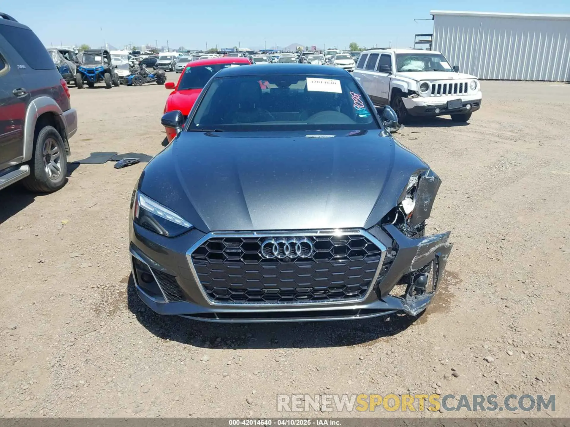 12 fotografías del automóvil dañado WAUFACF50RA024105 AUDI A5 SPORTBACK 2024