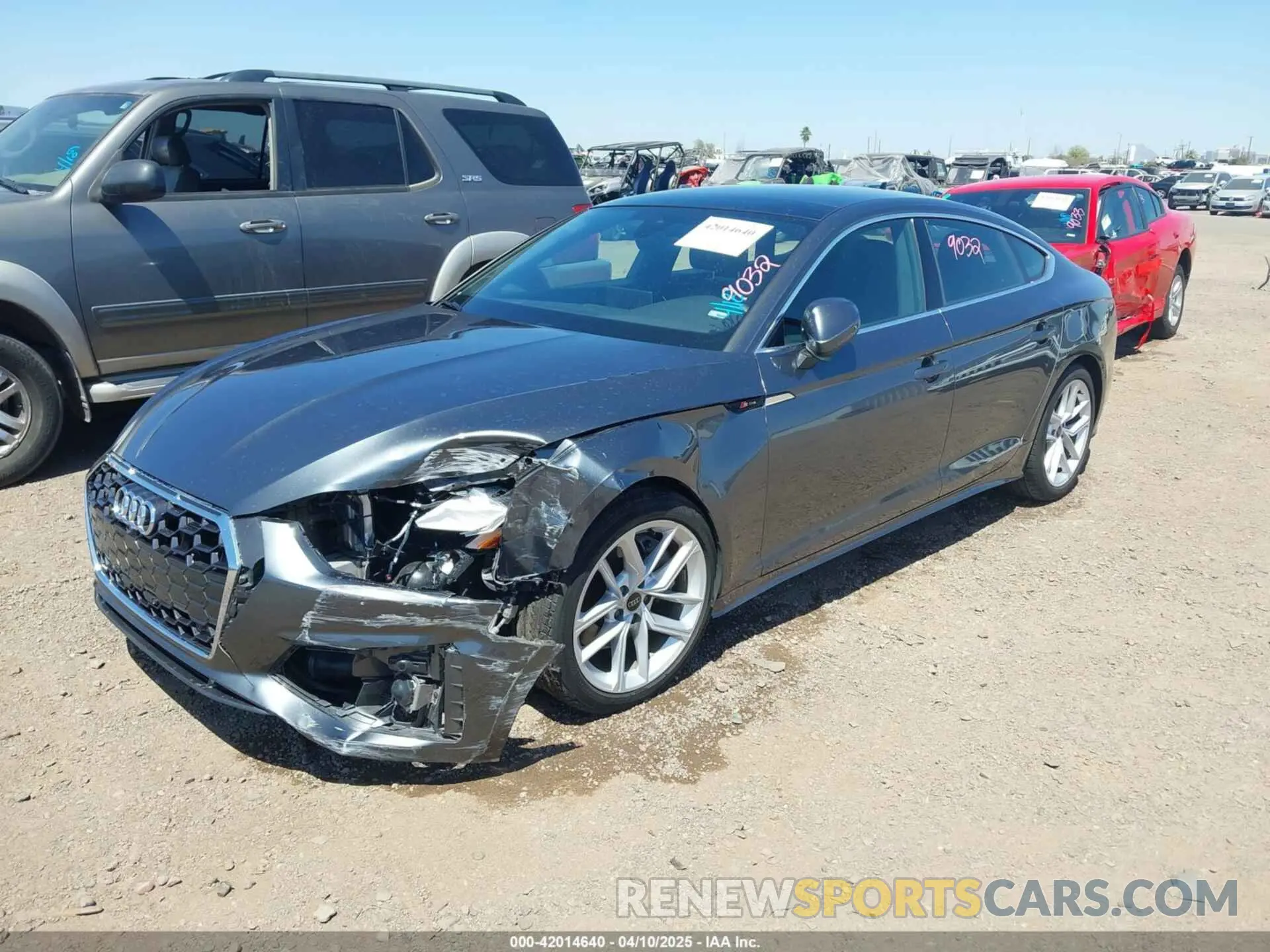 2 fotografías del automóvil dañado WAUFACF50RA024105 AUDI A5 SPORTBACK 2024
