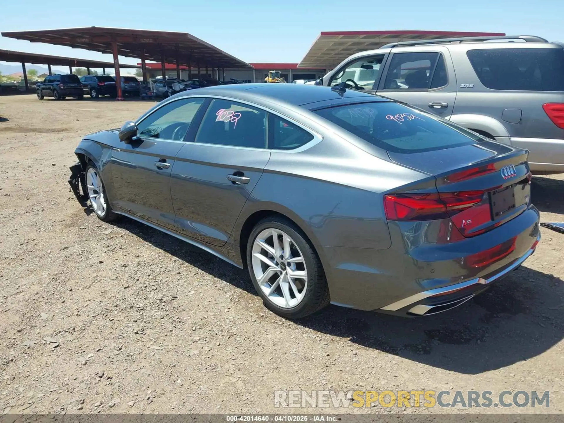 3 fotografías del automóvil dañado WAUFACF50RA024105 AUDI A5 SPORTBACK 2024