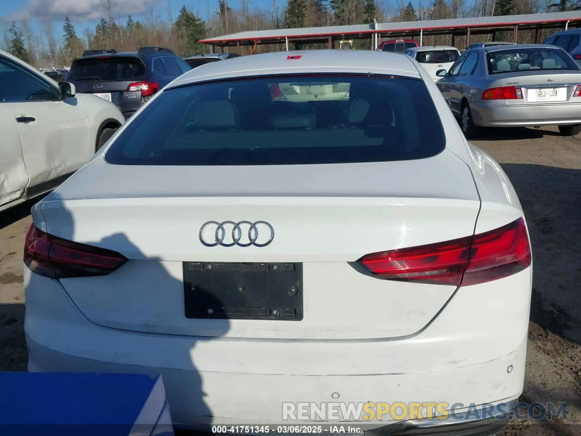 16 fotografías del automóvil dañado WAUFACF50RA096695 AUDI A5 SPORTBACK 2024