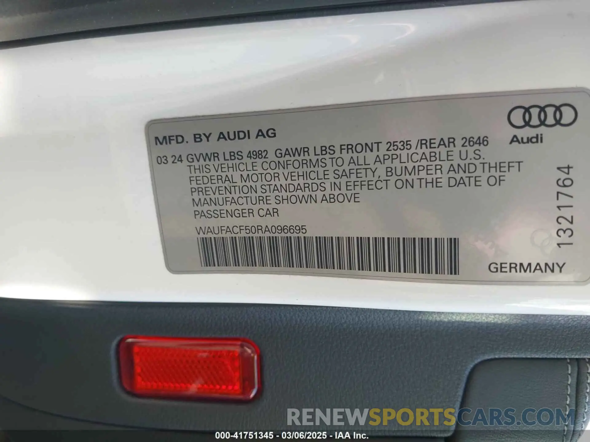 9 fotografías del automóvil dañado WAUFACF50RA096695 AUDI A5 SPORTBACK 2024