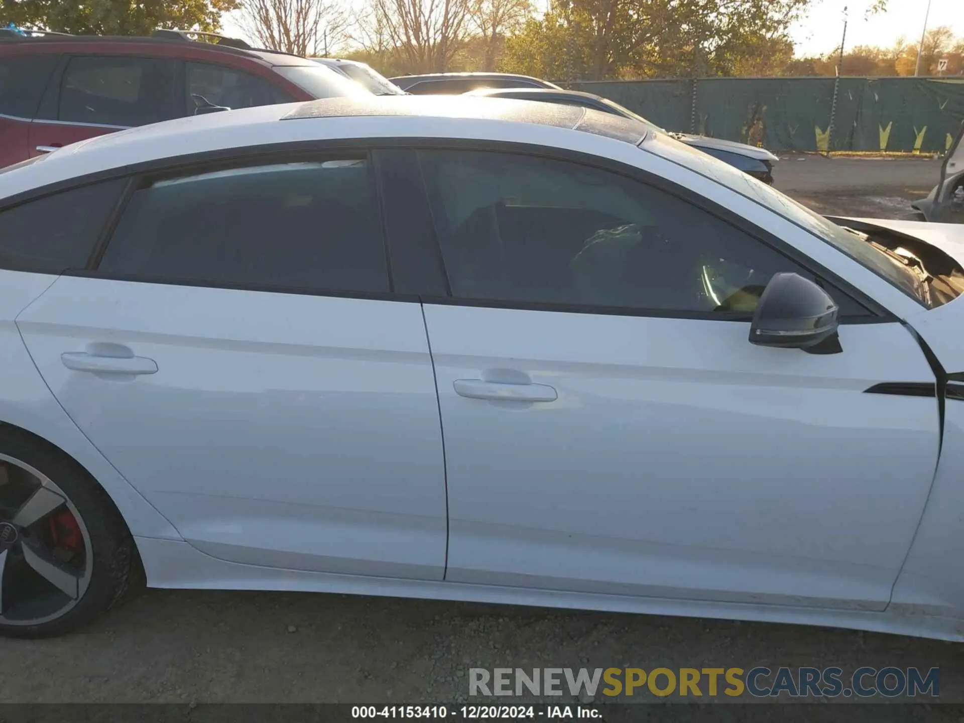 13 fotografías del automóvil dañado WAUFACF51RA012934 AUDI A5 SPORTBACK 2024