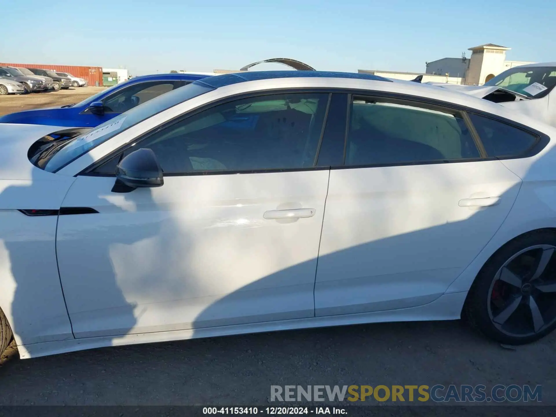14 fotografías del automóvil dañado WAUFACF51RA012934 AUDI A5 SPORTBACK 2024
