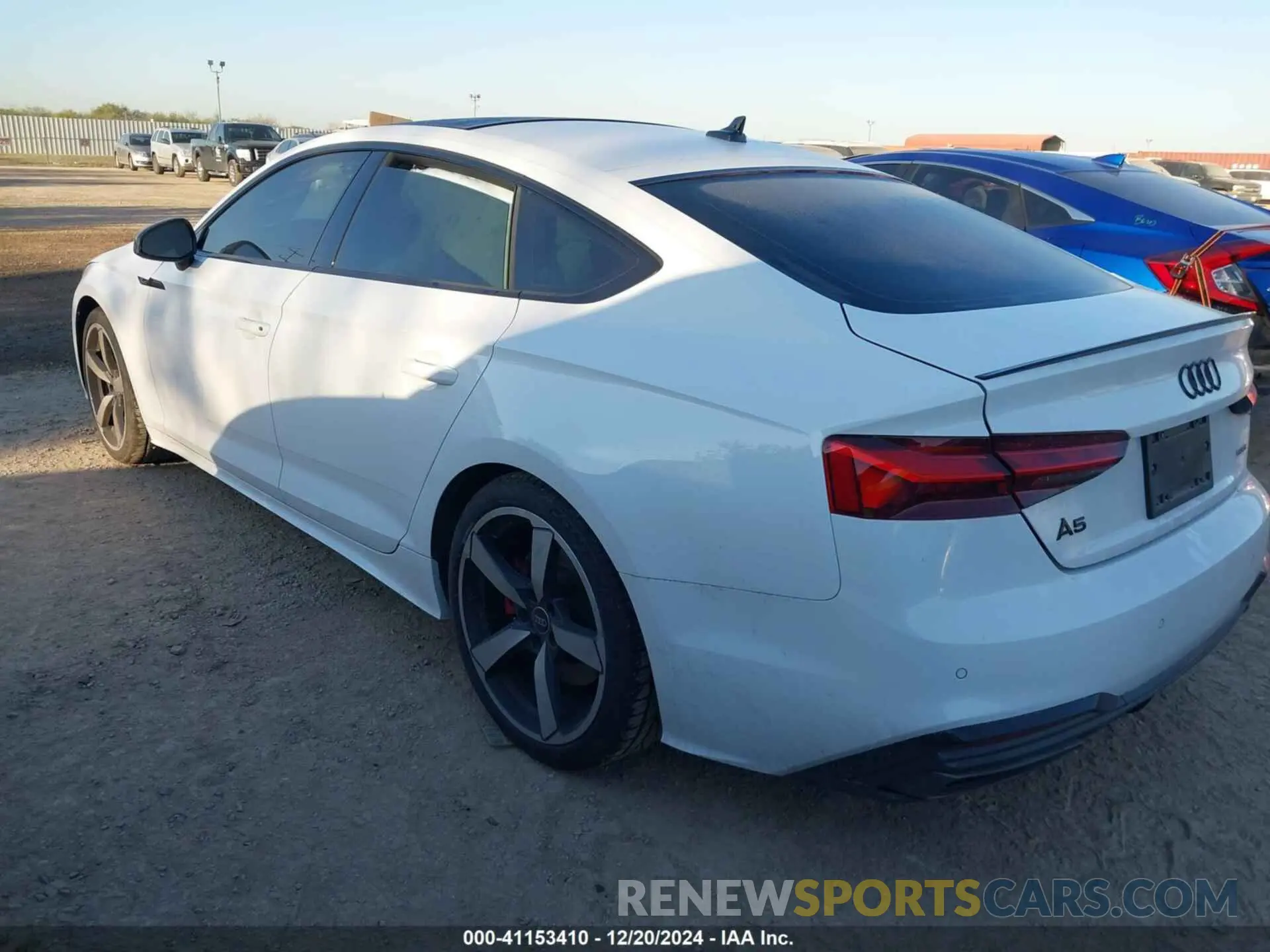3 fotografías del automóvil dañado WAUFACF51RA012934 AUDI A5 SPORTBACK 2024