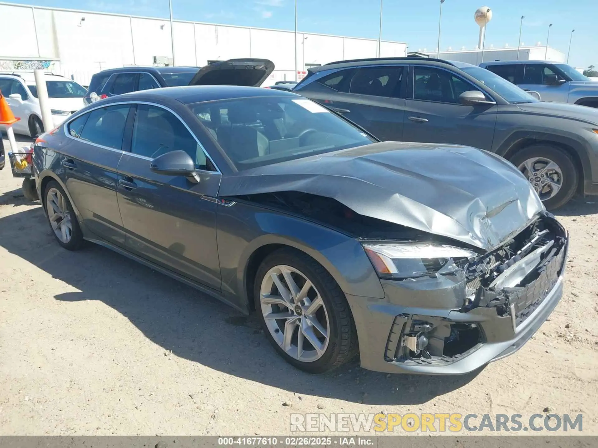 1 fotografías del automóvil dañado WAUFACF52RA059972 AUDI A5 SPORTBACK 2024