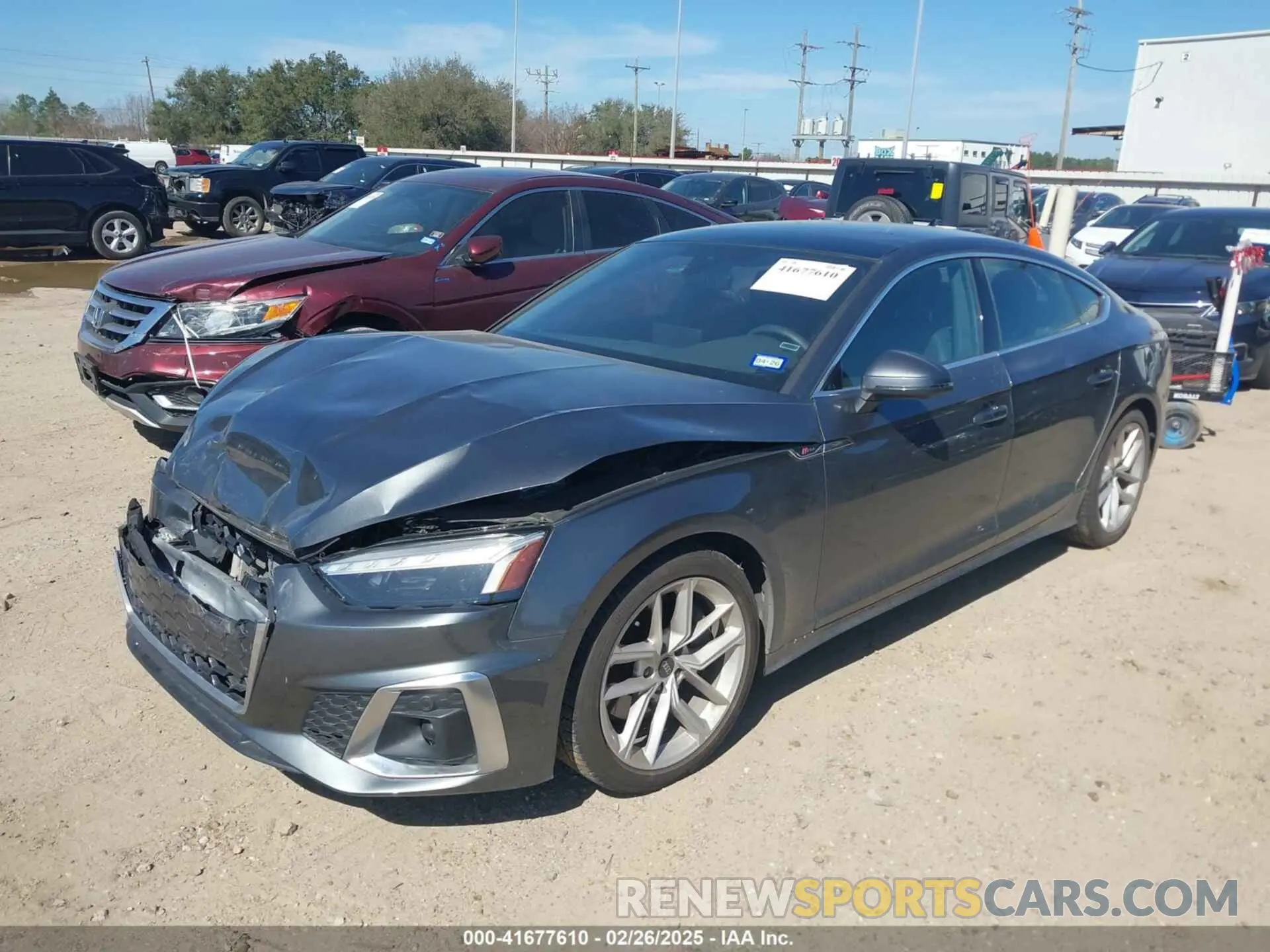 2 fotografías del automóvil dañado WAUFACF52RA059972 AUDI A5 SPORTBACK 2024
