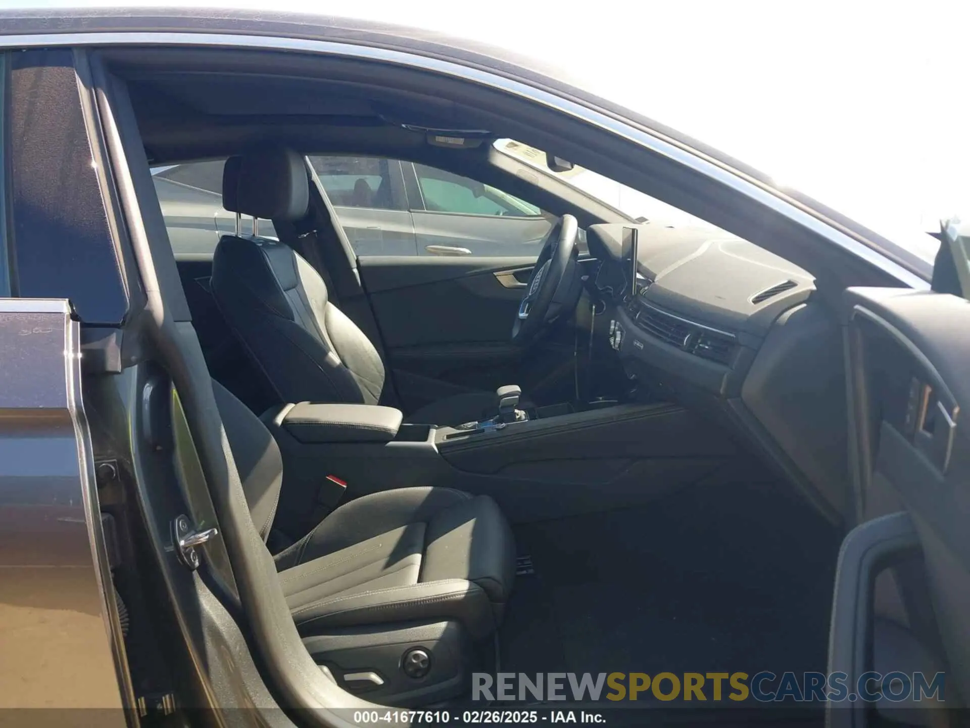 5 fotografías del automóvil dañado WAUFACF52RA059972 AUDI A5 SPORTBACK 2024