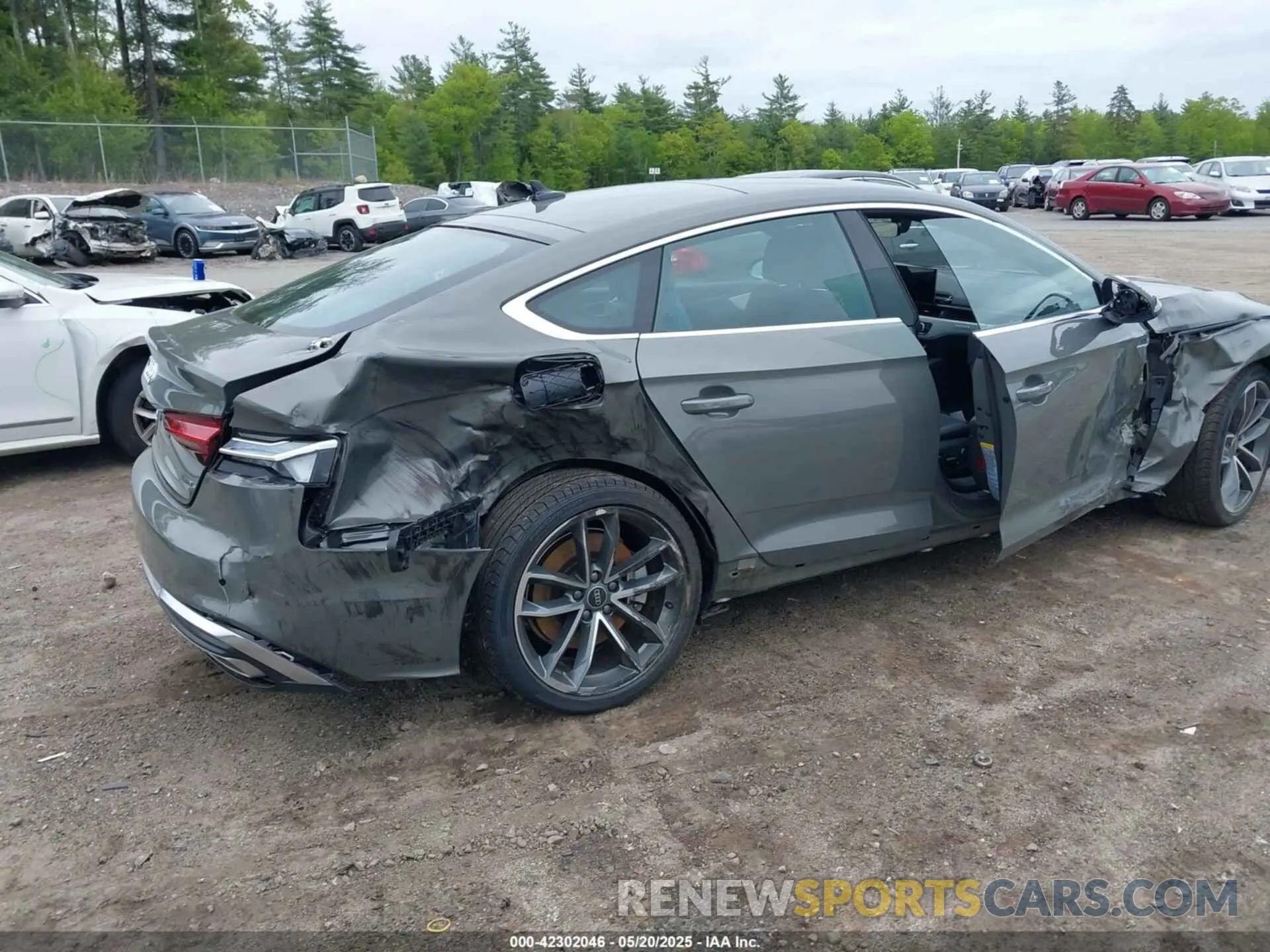 4 fotografías del automóvil dañado WAUFACF52RA132208 AUDI A5 SPORTBACK 2024