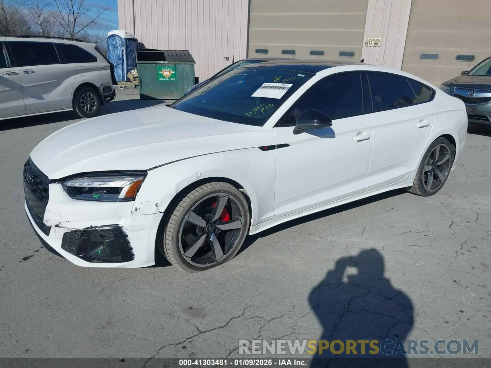 2 fotografías del automóvil dañado WAUFACF53RA042761 AUDI A5 SPORTBACK 2024