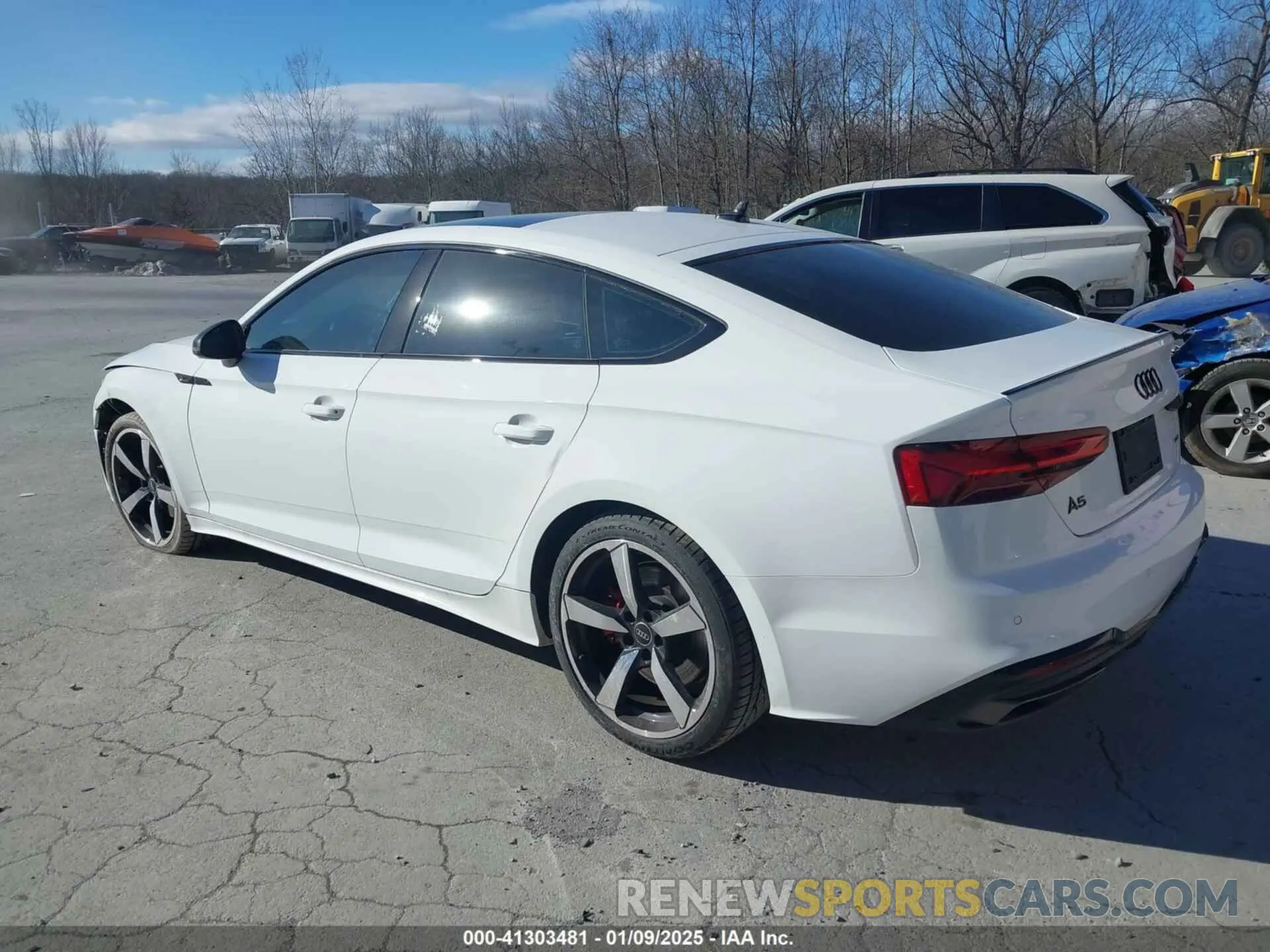 3 fotografías del automóvil dañado WAUFACF53RA042761 AUDI A5 SPORTBACK 2024