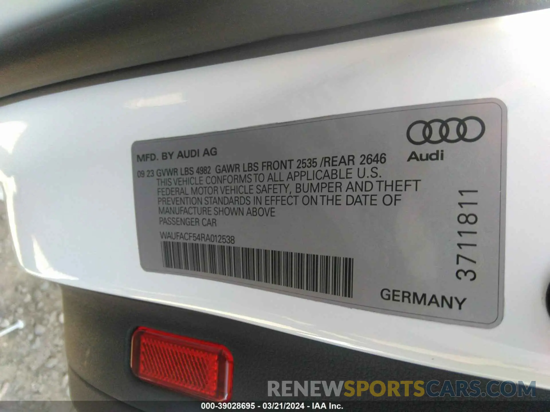 9 fotografías del automóvil dañado WAUFACF54RA012538 AUDI A5 SPORTBACK 2024