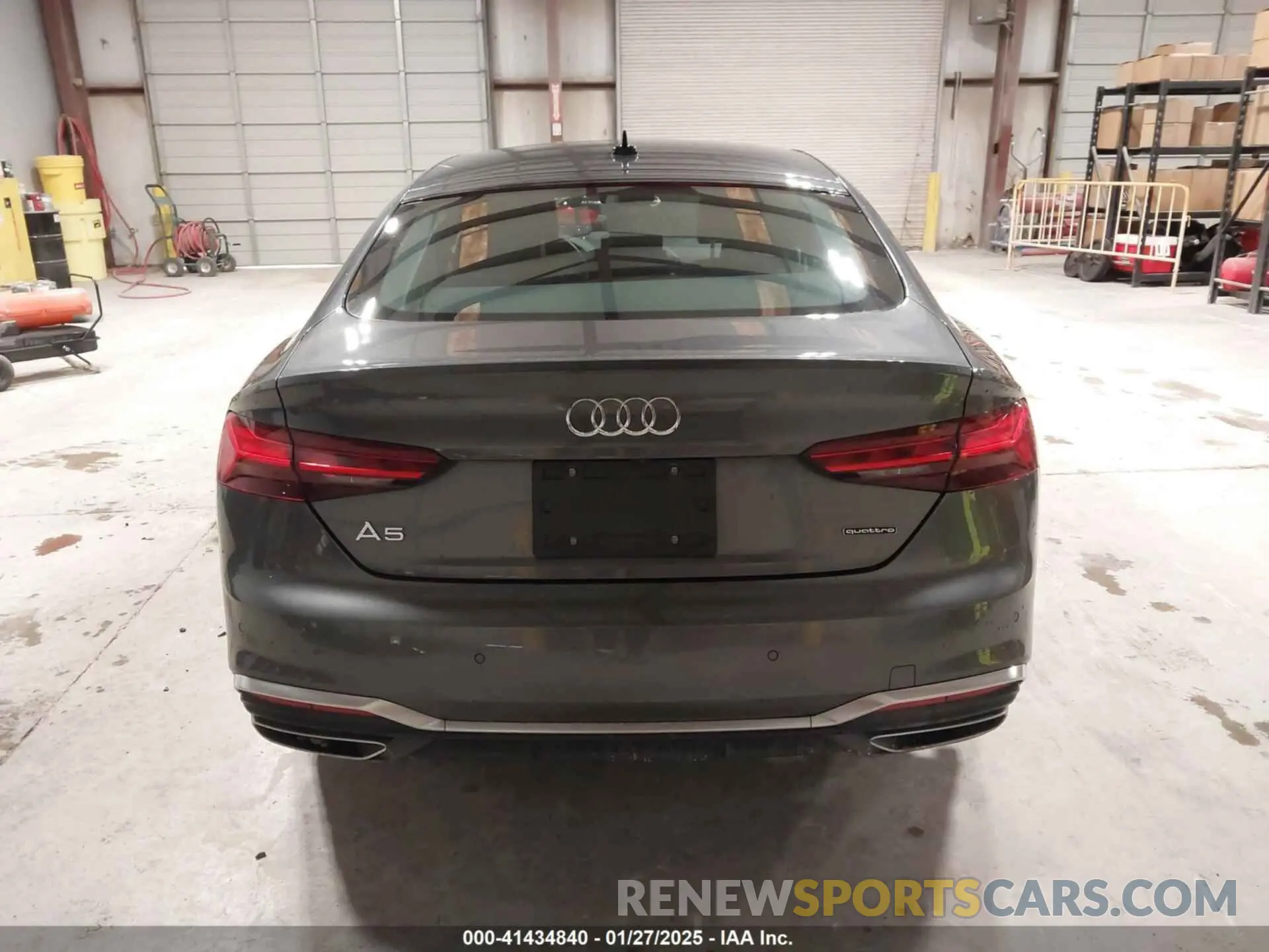 17 fotografías del automóvil dañado WAUFACF54RA049783 AUDI A5 SPORTBACK 2024