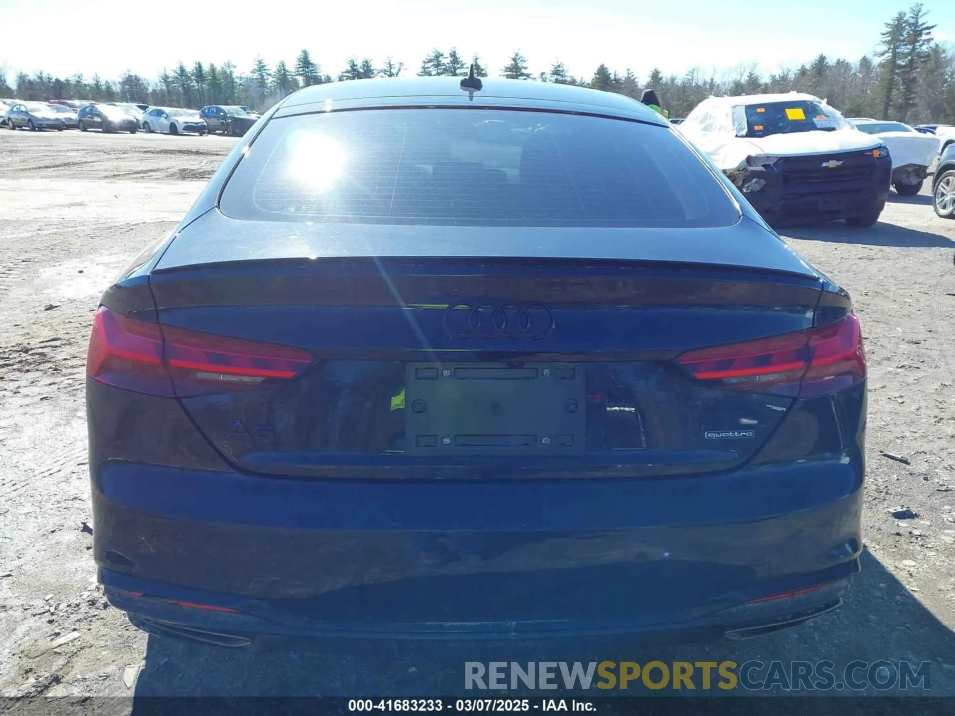 17 fotografías del automóvil dañado WAUFACF56RA040390 AUDI A5 SPORTBACK 2024