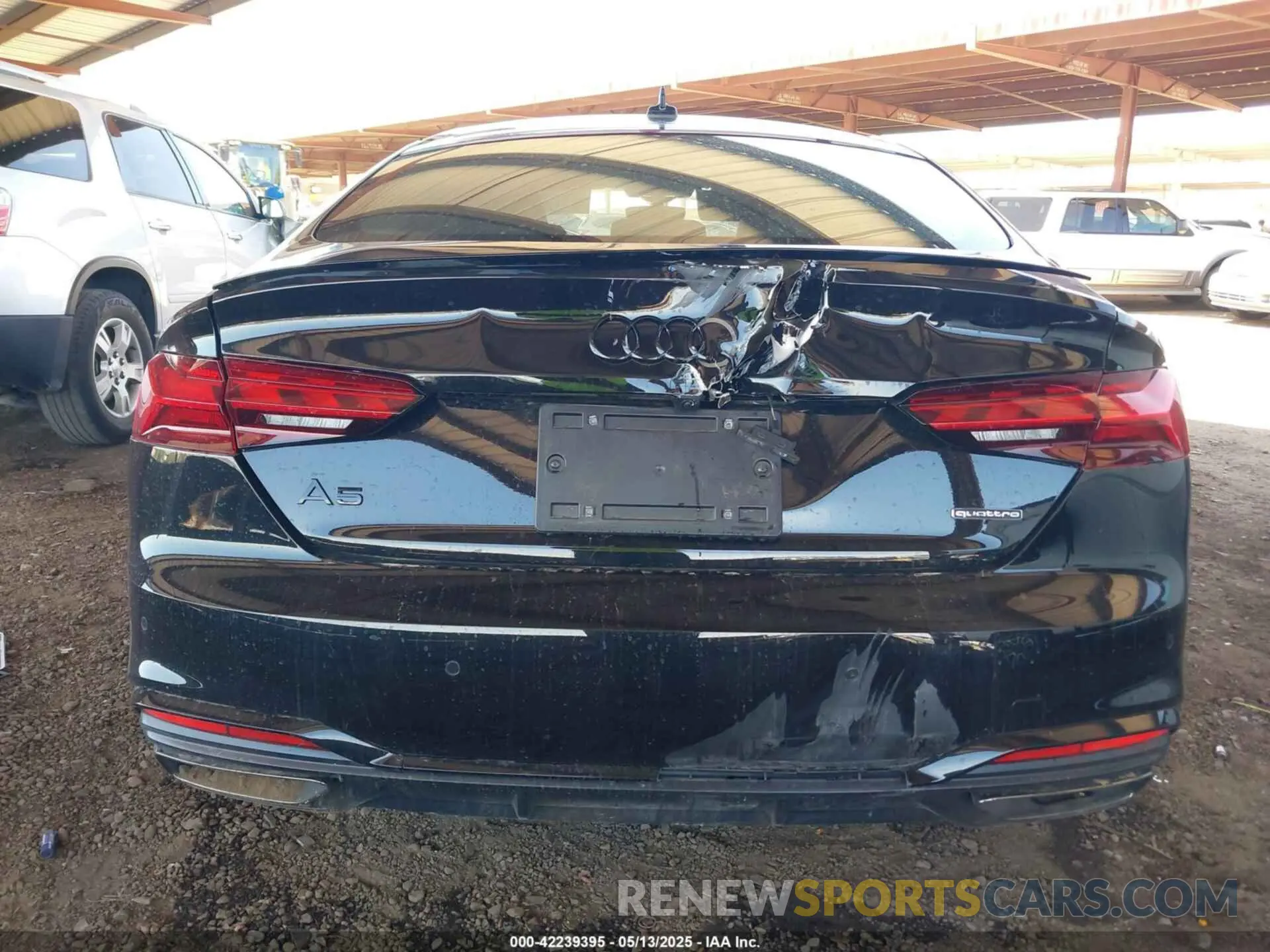 16 fotografías del automóvil dañado WAUFACF58RA094919 AUDI A5 SPORTBACK 2024