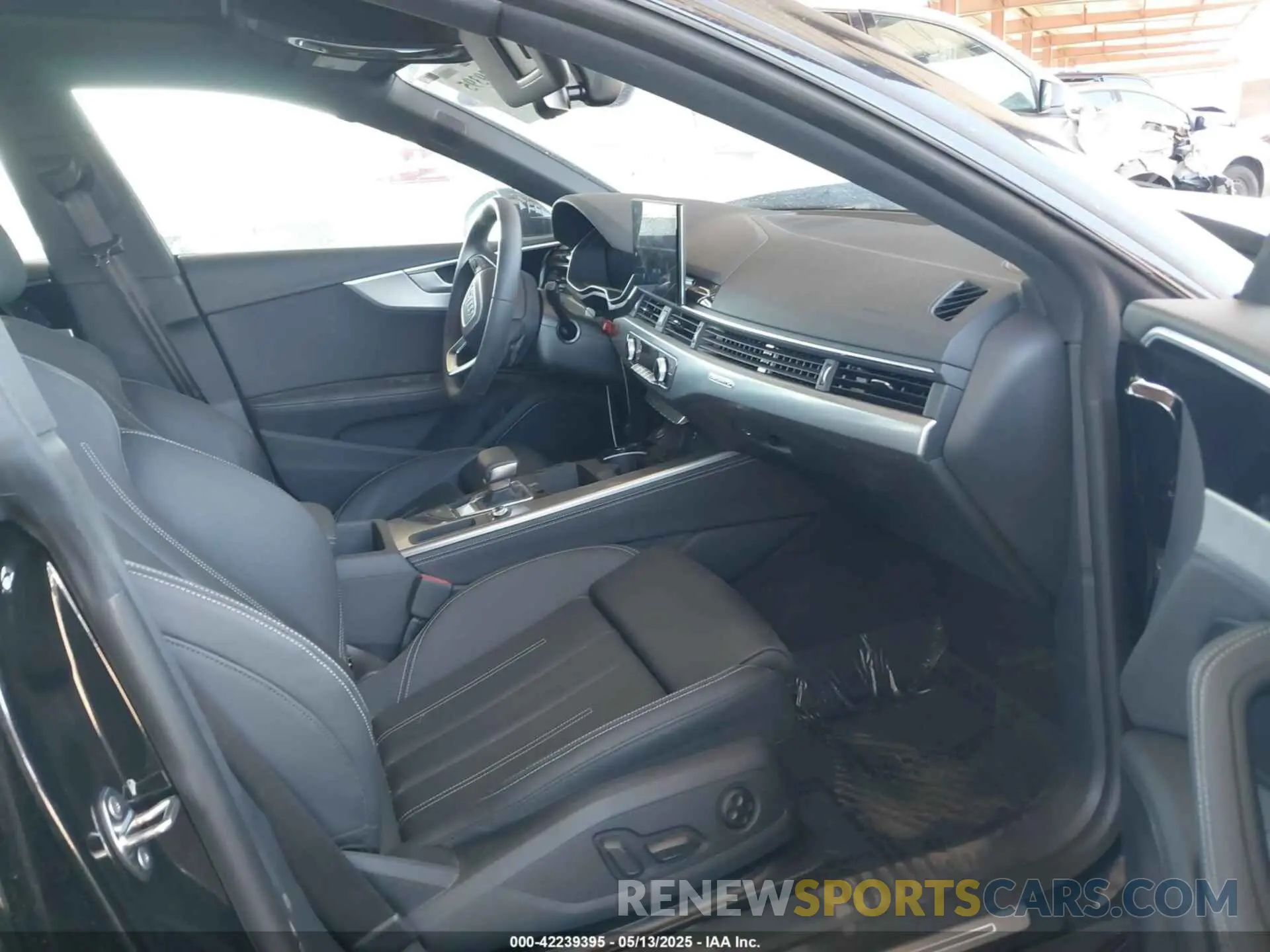 5 fotografías del automóvil dañado WAUFACF58RA094919 AUDI A5 SPORTBACK 2024