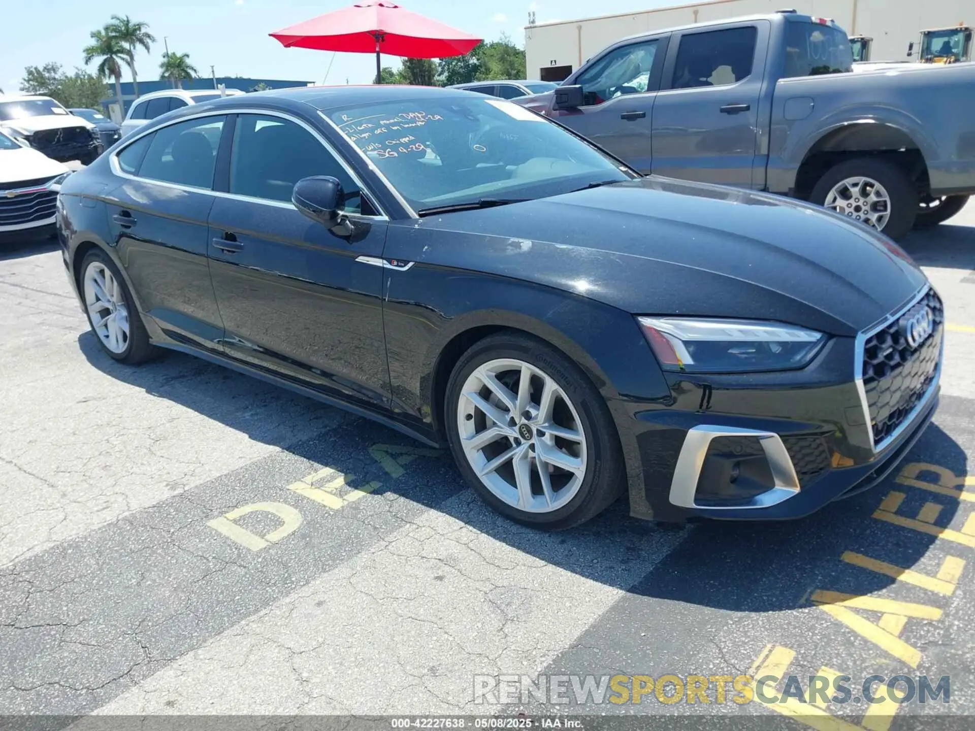 1 fotografías del automóvil dañado WAUFACF5XRA011152 AUDI A5 SPORTBACK 2024