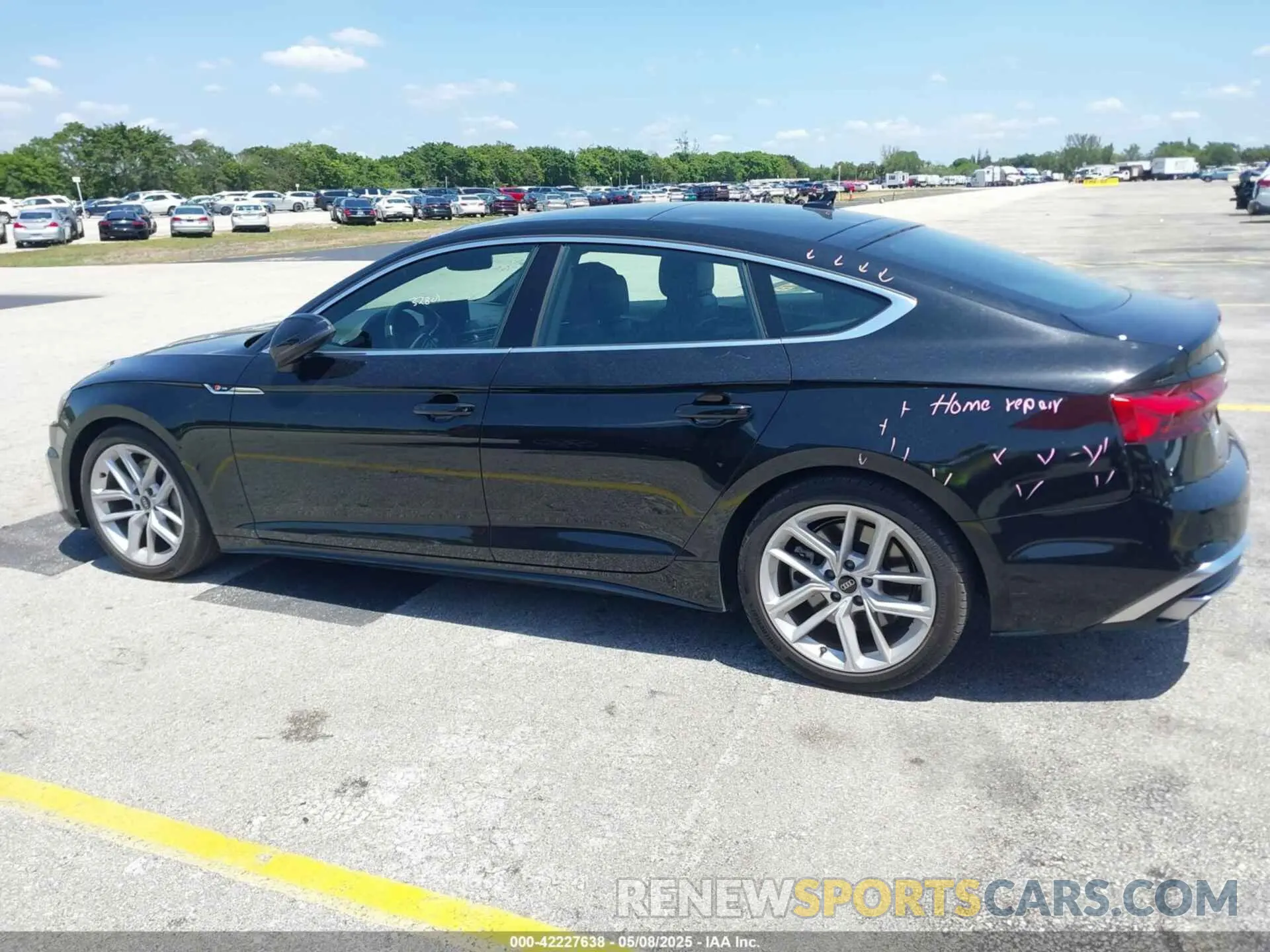 14 fotografías del automóvil dañado WAUFACF5XRA011152 AUDI A5 SPORTBACK 2024
