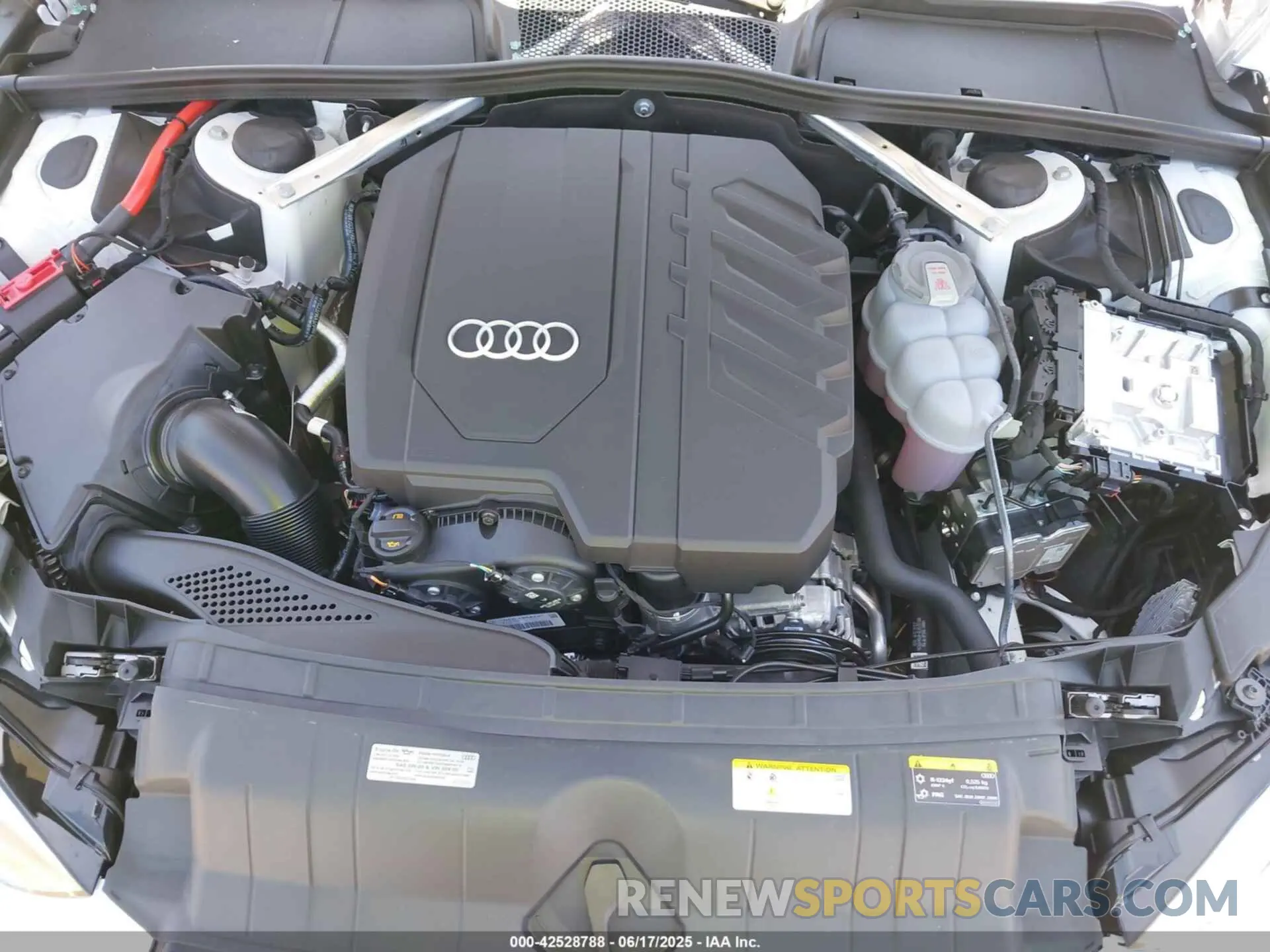 10 fotografías del automóvil dañado WAUDACF54SA011399 AUDI A5 SPORTBACK 2025