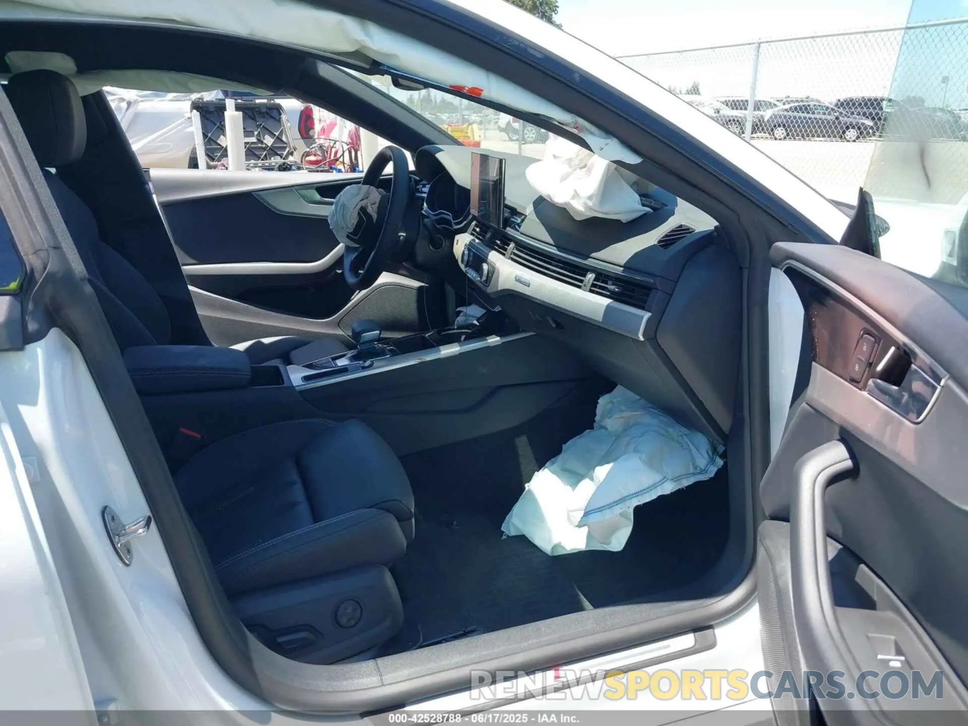5 fotografías del automóvil dañado WAUDACF54SA011399 AUDI A5 SPORTBACK 2025