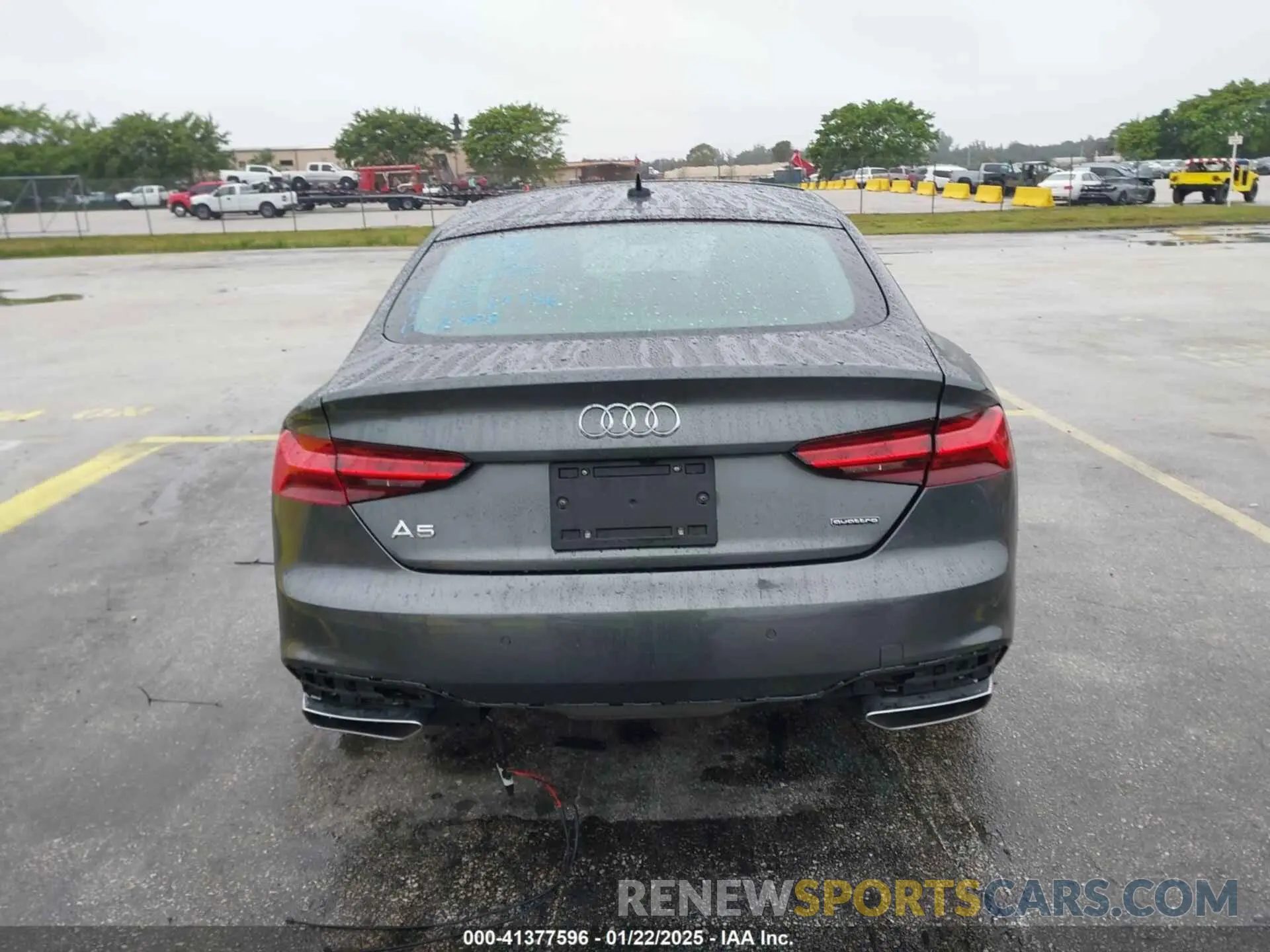 15 fotografías del automóvil dañado WAUDACF57SA007590 AUDI A5 SPORTBACK 2025