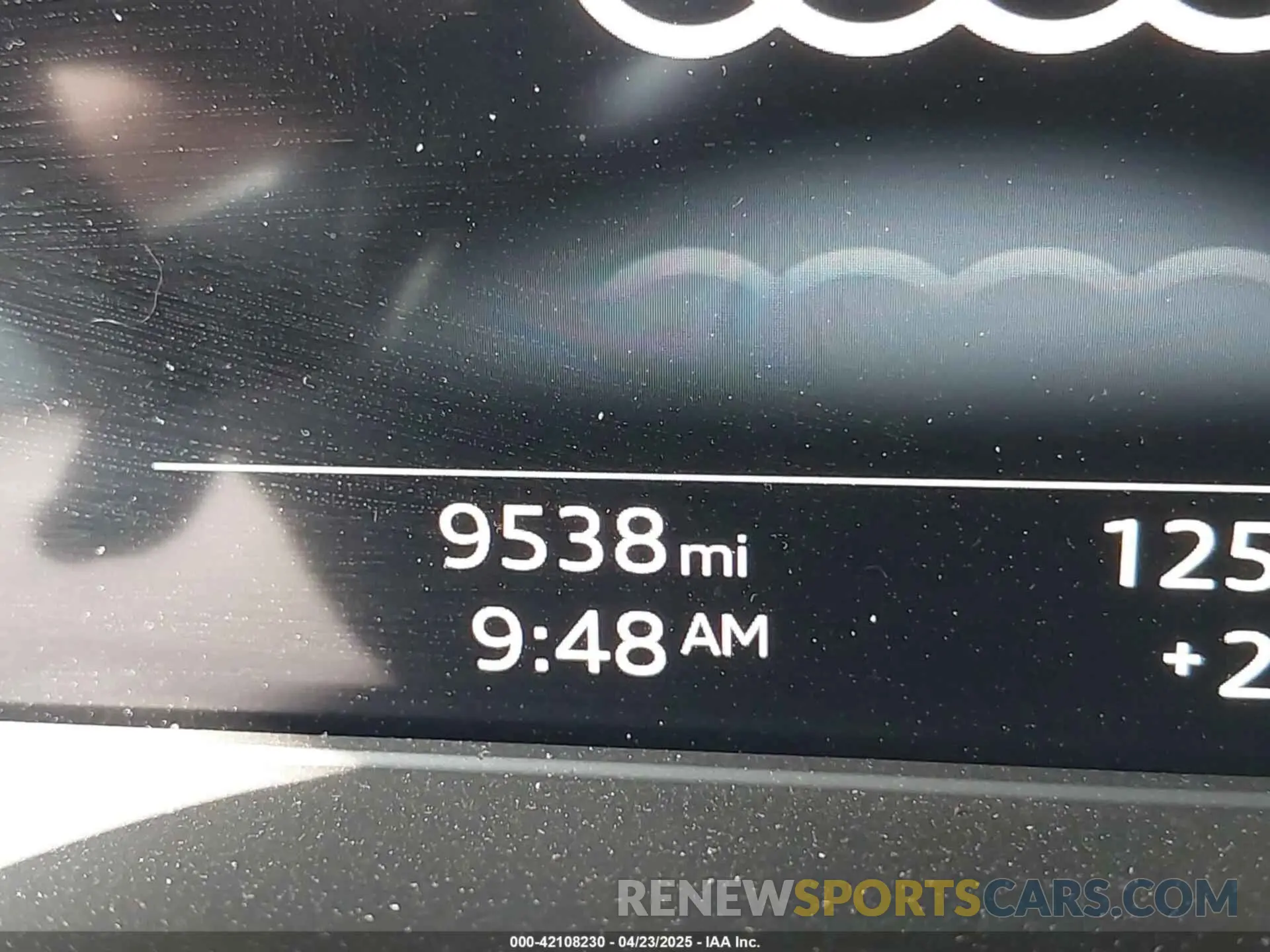 14 fotografías del automóvil dañado WAUDACF58SA006013 AUDI A5 SPORTBACK 2025