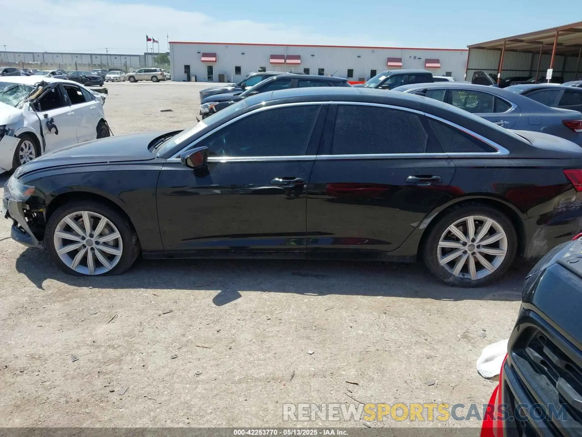 13 fotografías del automóvil dañado WAUD8AF21KN124807 AUDI A6 2019