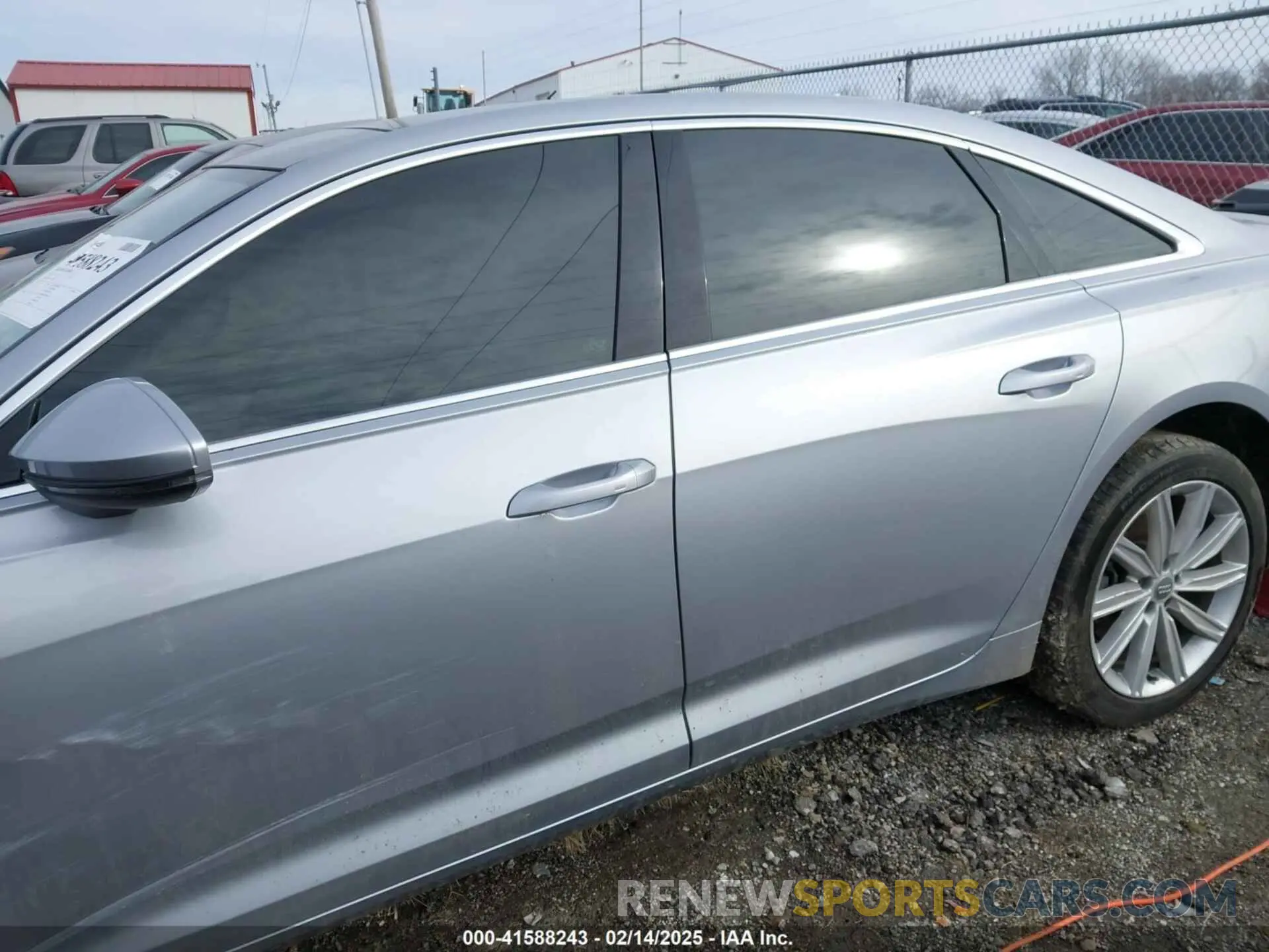 14 fotografías del automóvil dañado WAUD8AF26KN131977 AUDI A6 2019