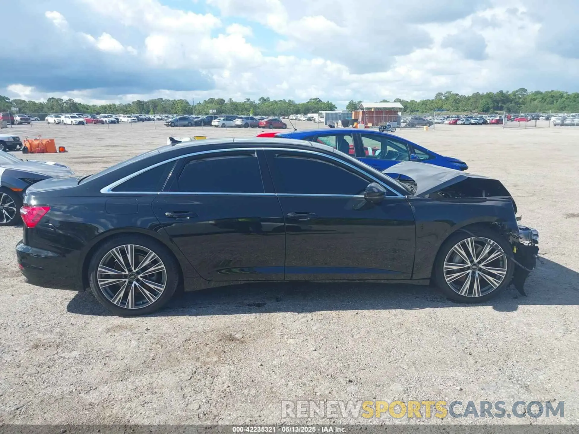 13 fotografías del automóvil dañado WAUE8AF24KN121775 AUDI A6 2019