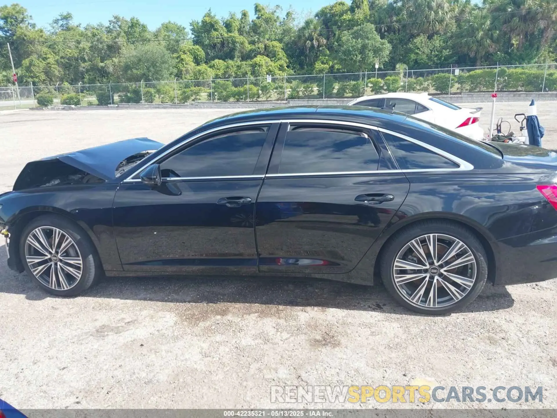 14 fotografías del automóvil dañado WAUE8AF24KN121775 AUDI A6 2019