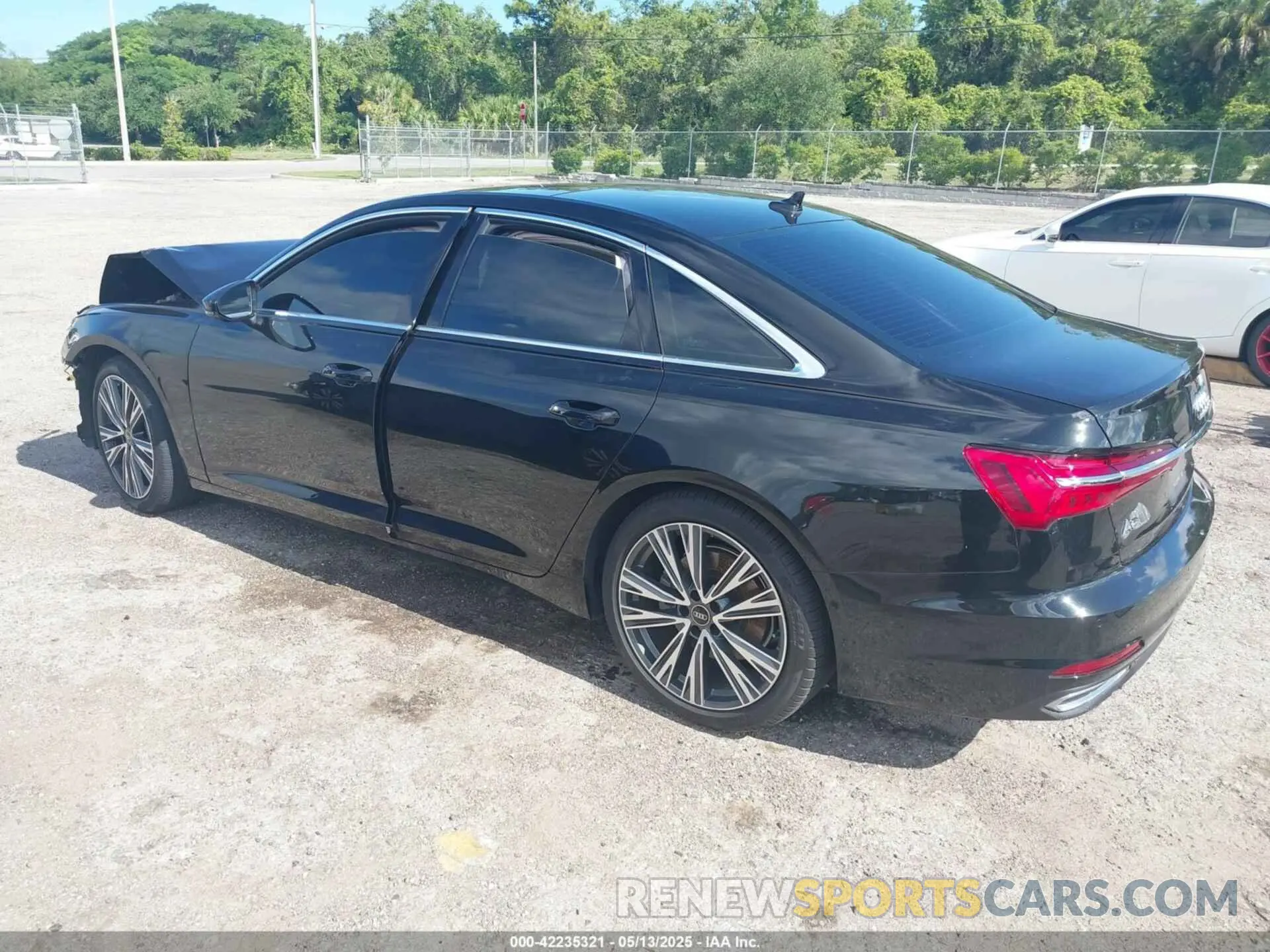 3 fotografías del automóvil dañado WAUE8AF24KN121775 AUDI A6 2019