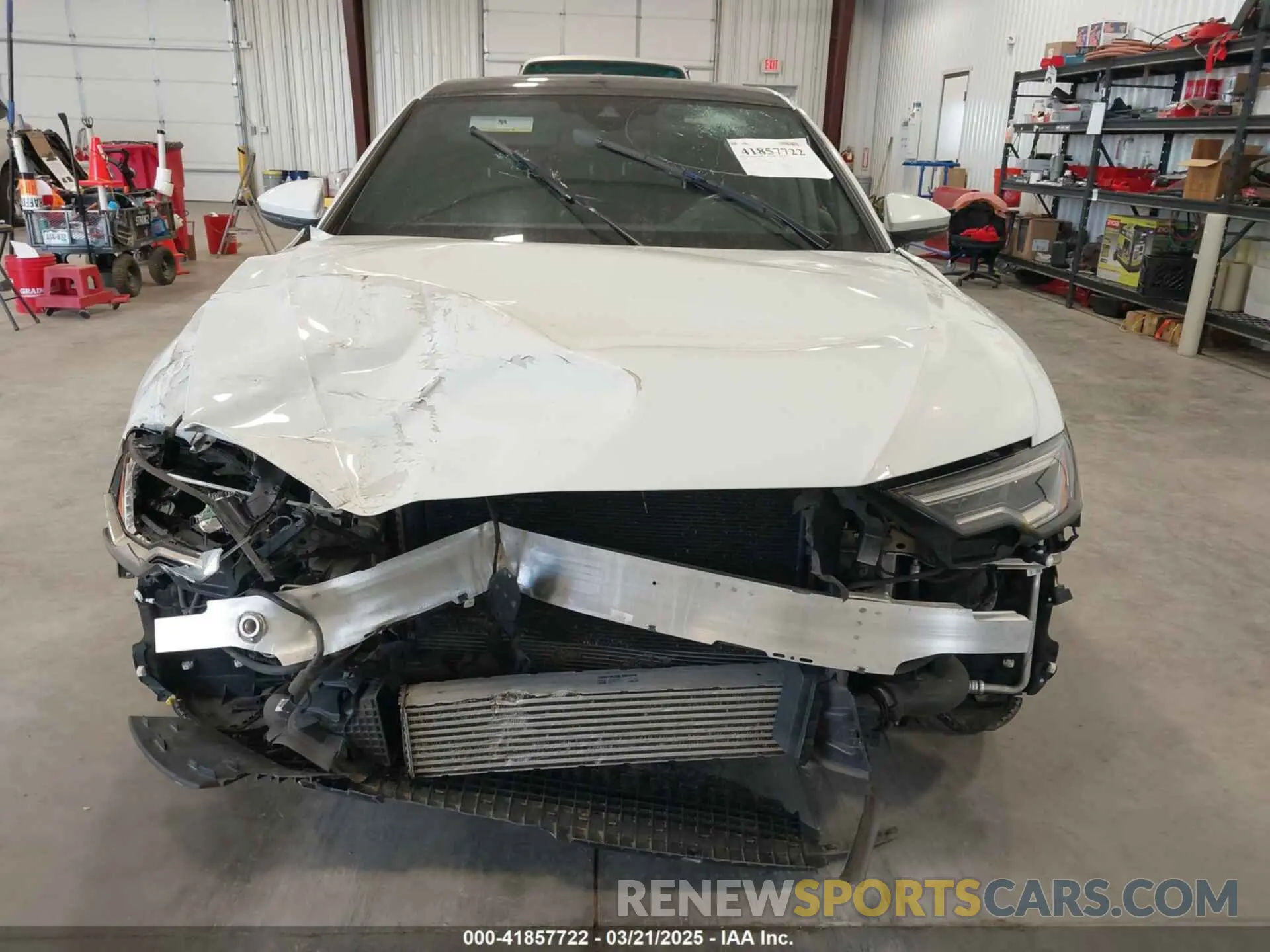 13 fotografías del automóvil dañado WAUE8AF25KN115936 AUDI A6 2019